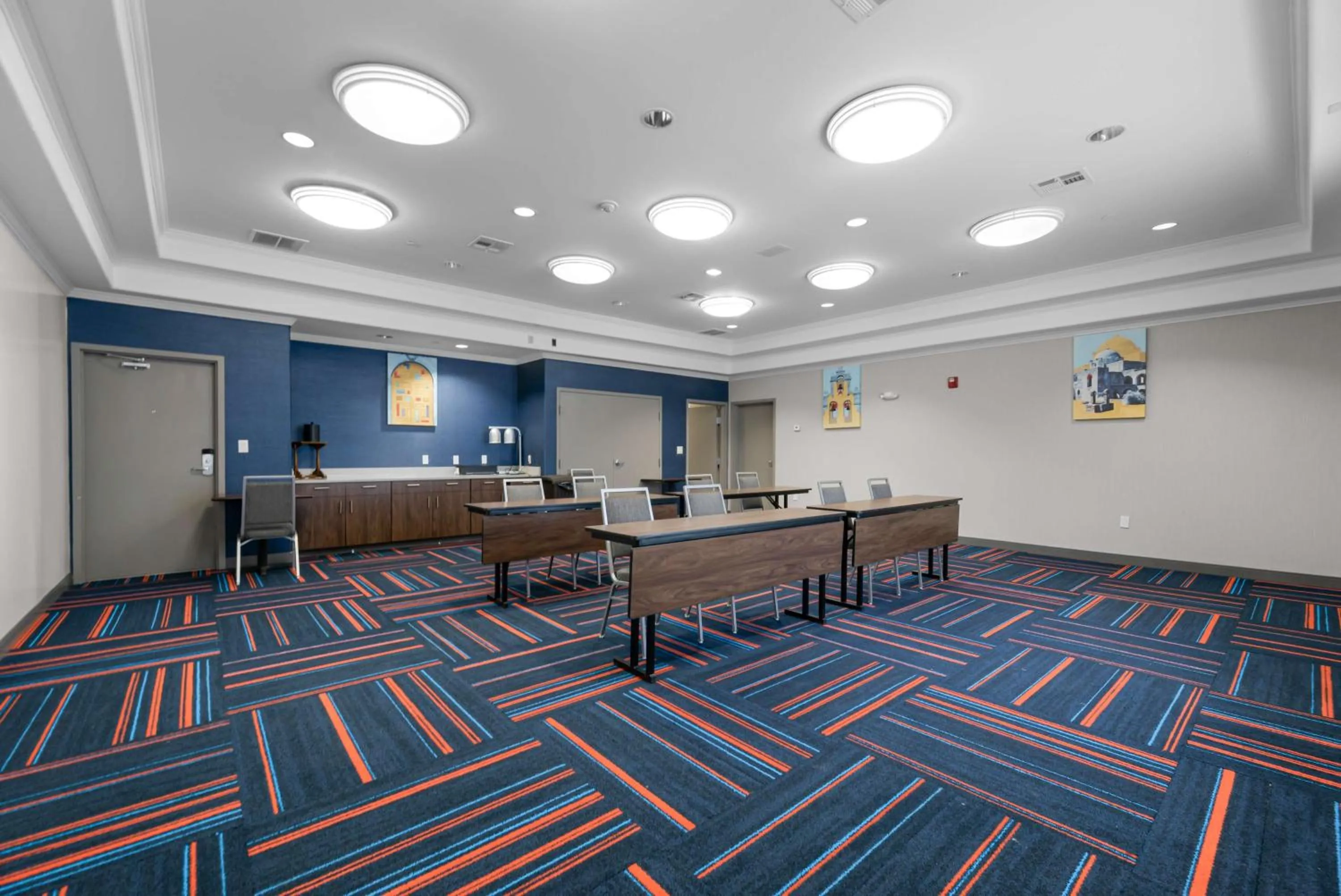 Meeting/conference room in Hampton Inn Seguin