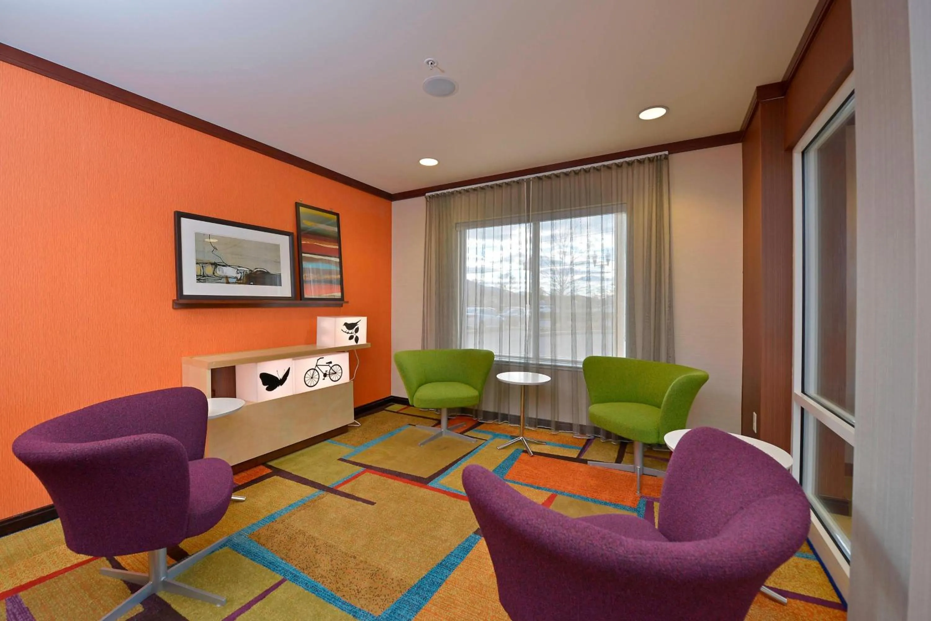 Lobby or reception in Fairfield Inn and Suites by Marriott Williamsport