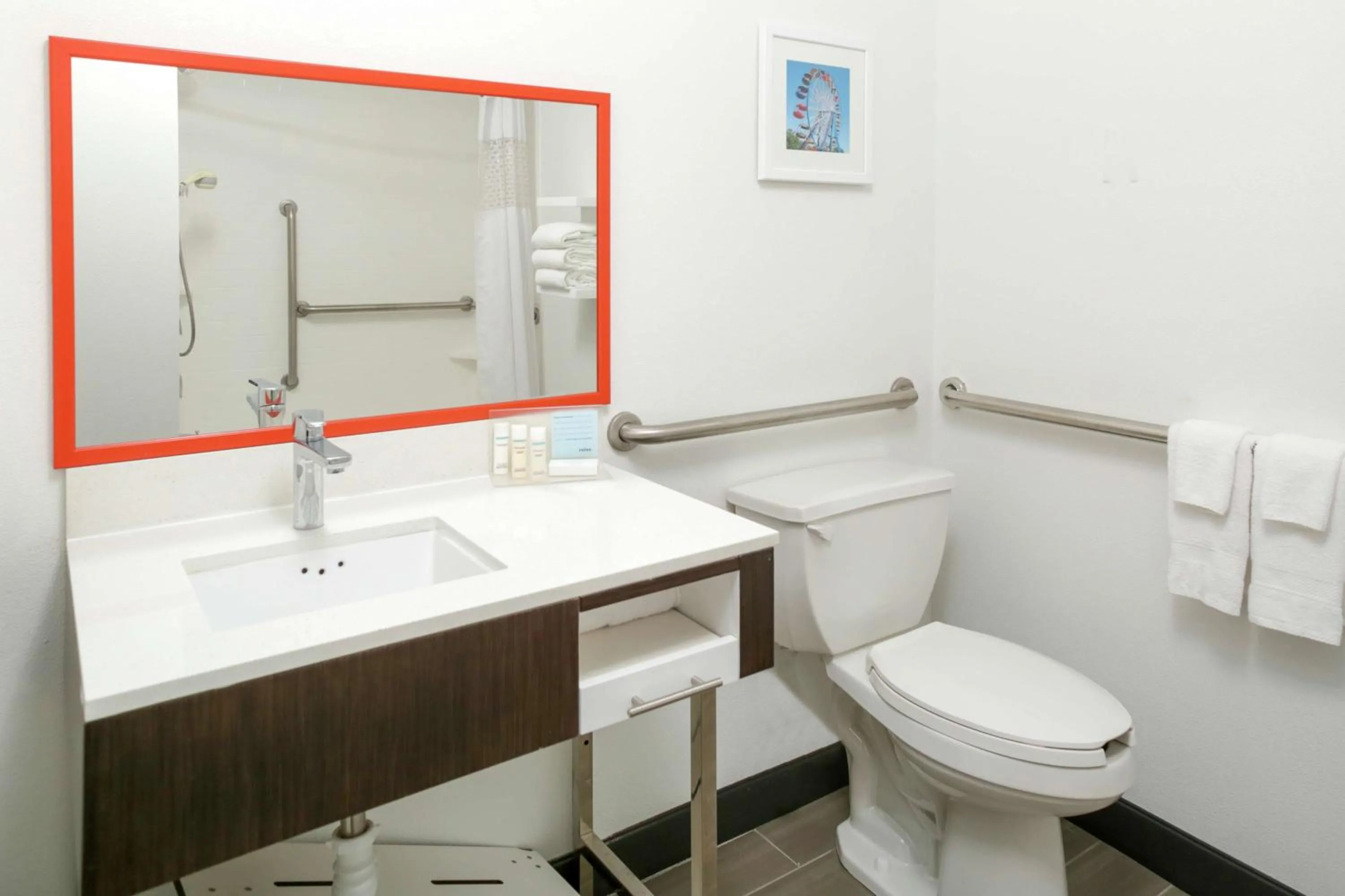 Bathroom in Hampton Inn Portage