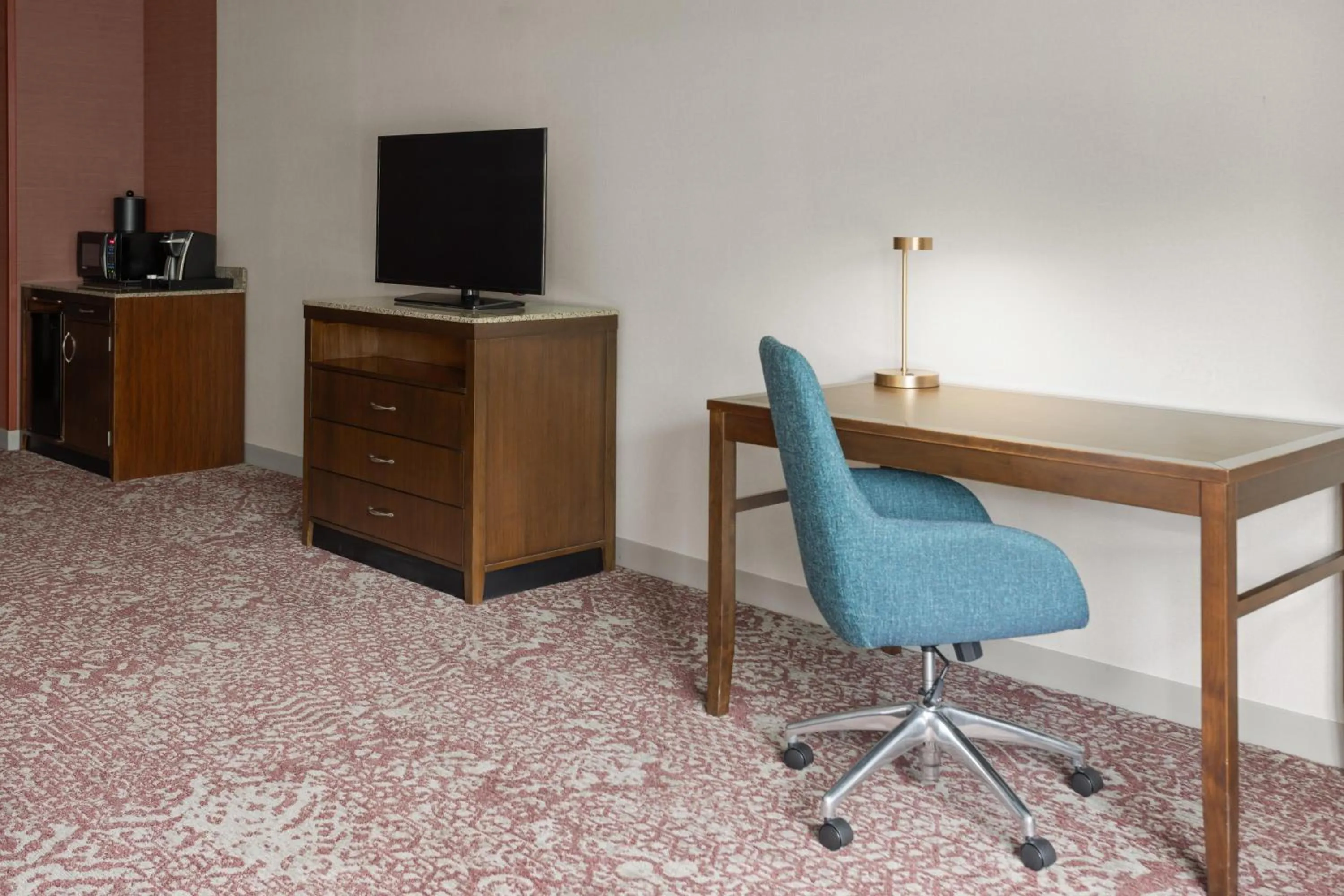 Bedroom in Hilton Garden Inn State College