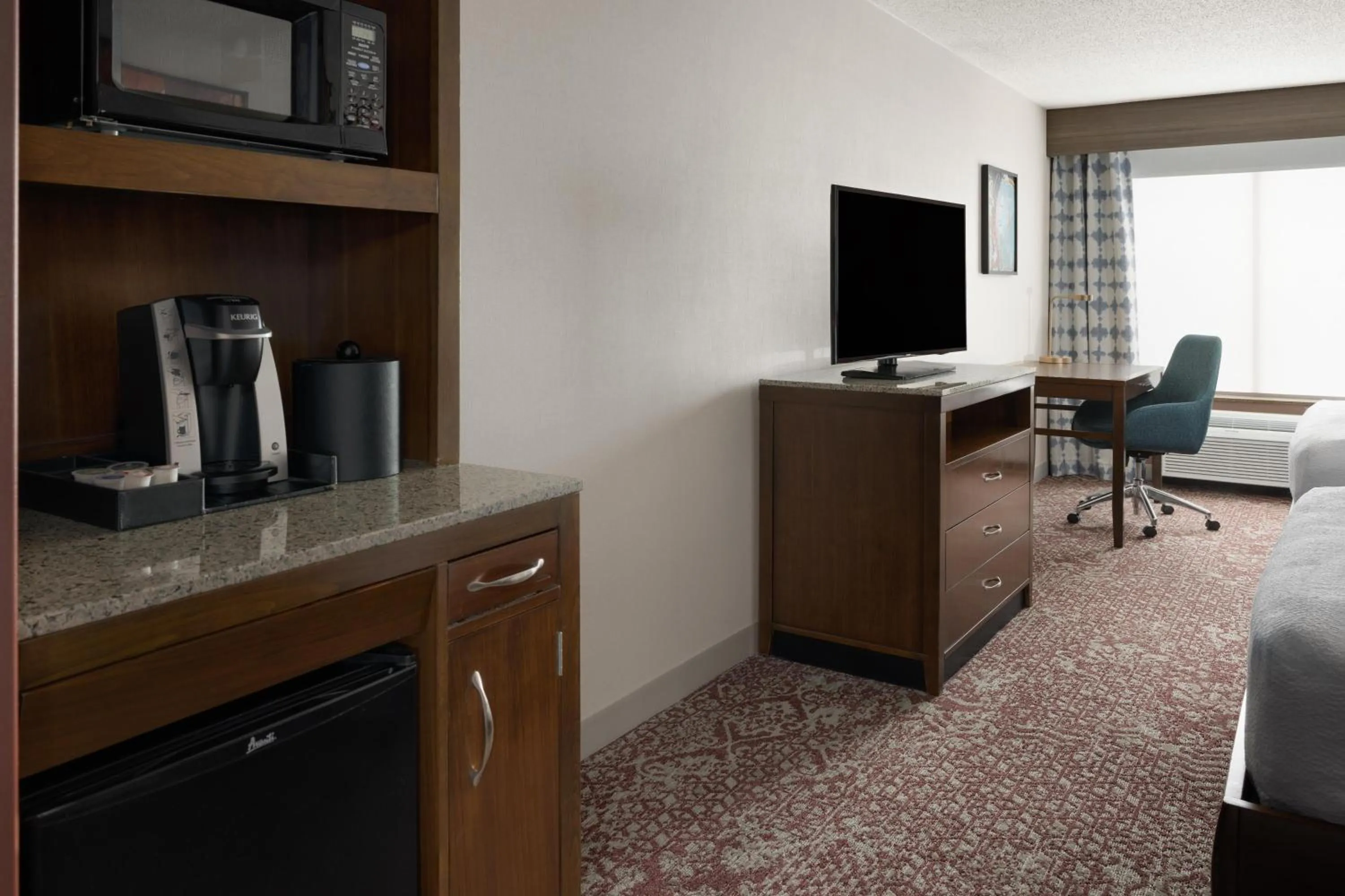 Bedroom in Hilton Garden Inn State College