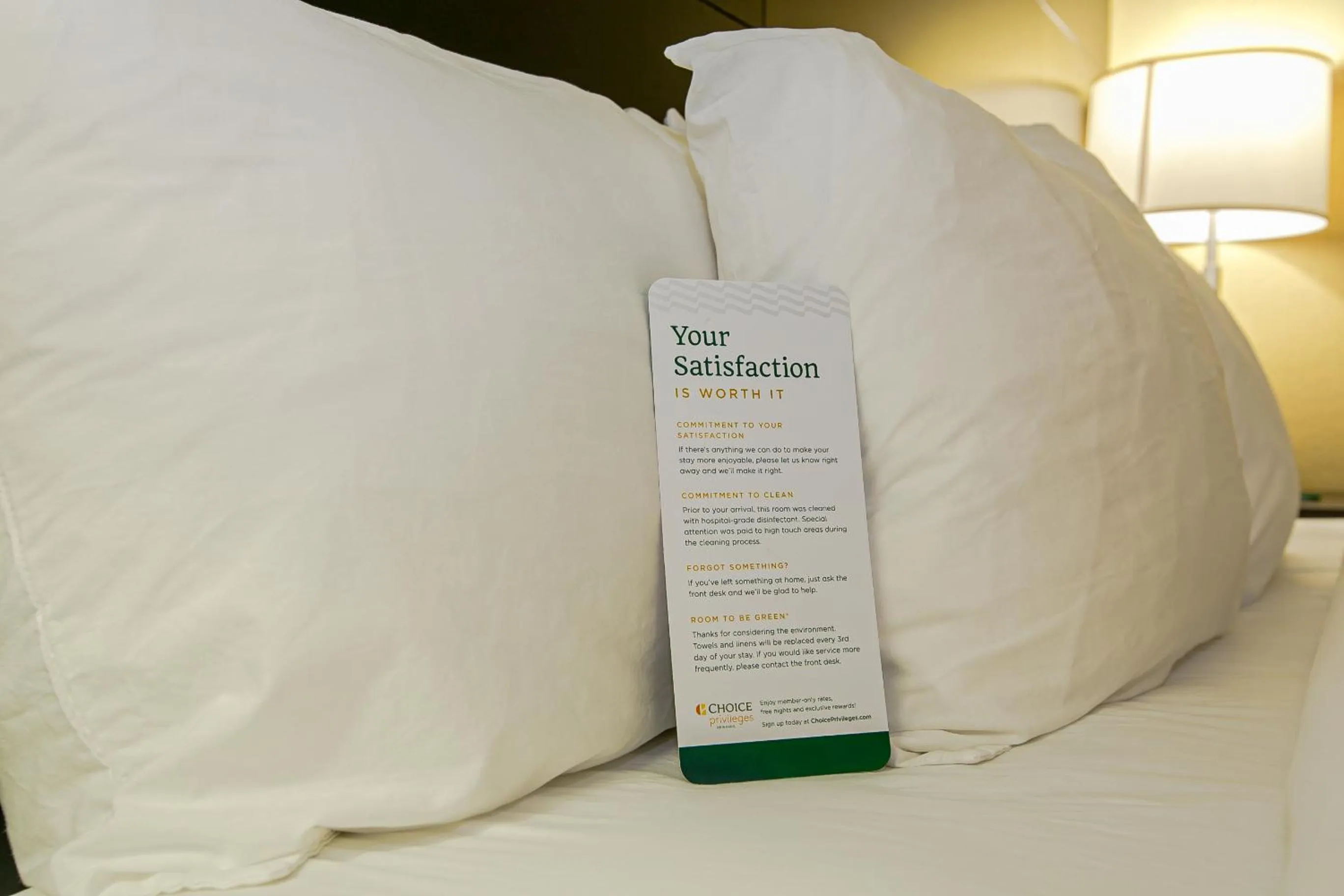 Bed in Quality Inn Dayton Airport