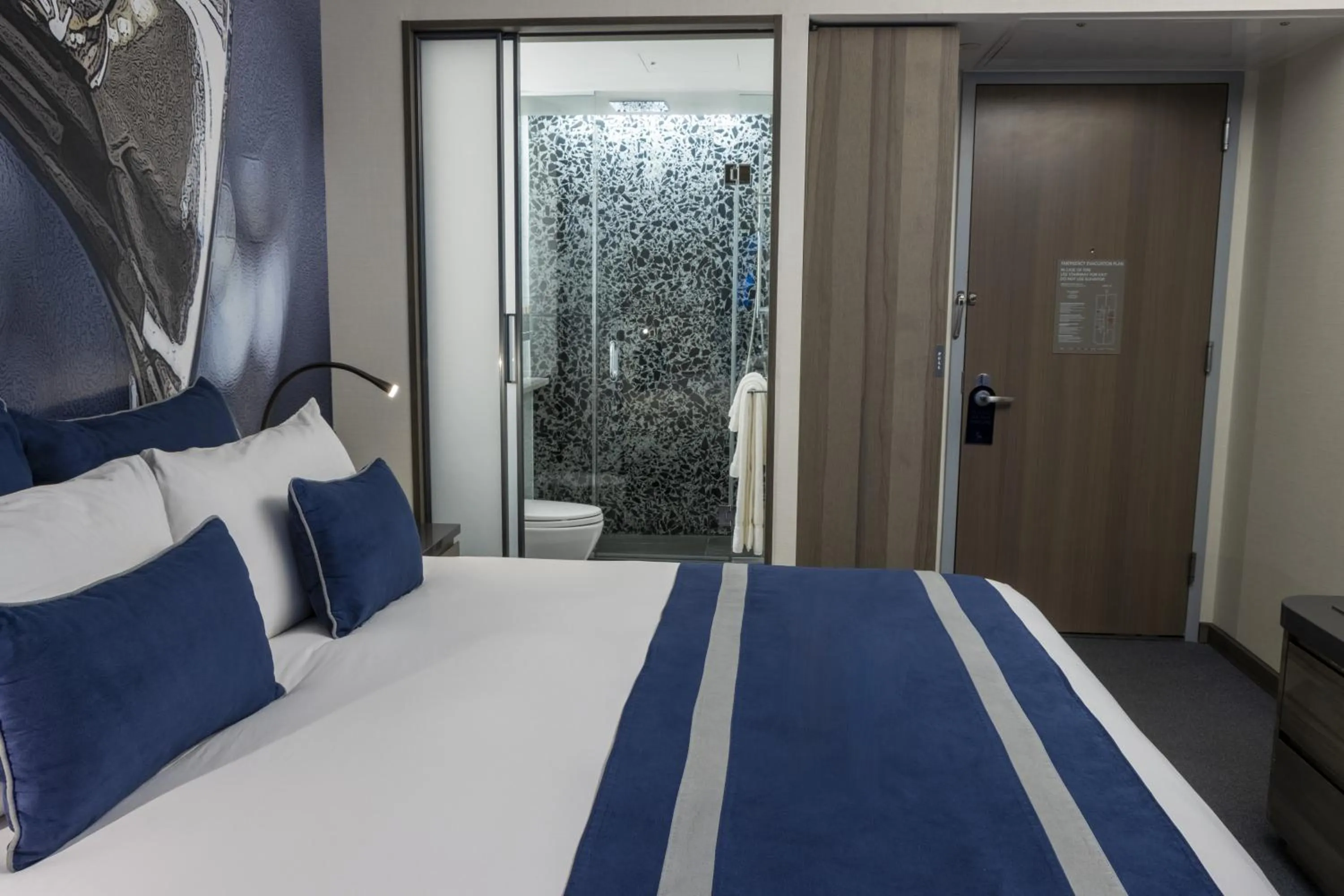 Bed in Carnegie Hotel