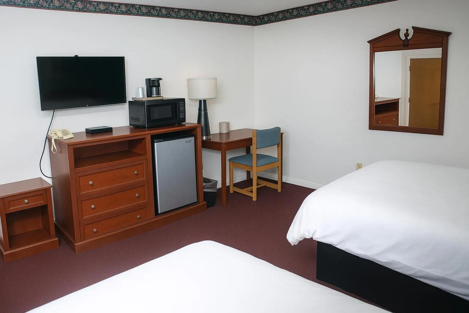 TV and multimedia in Ventura Motel