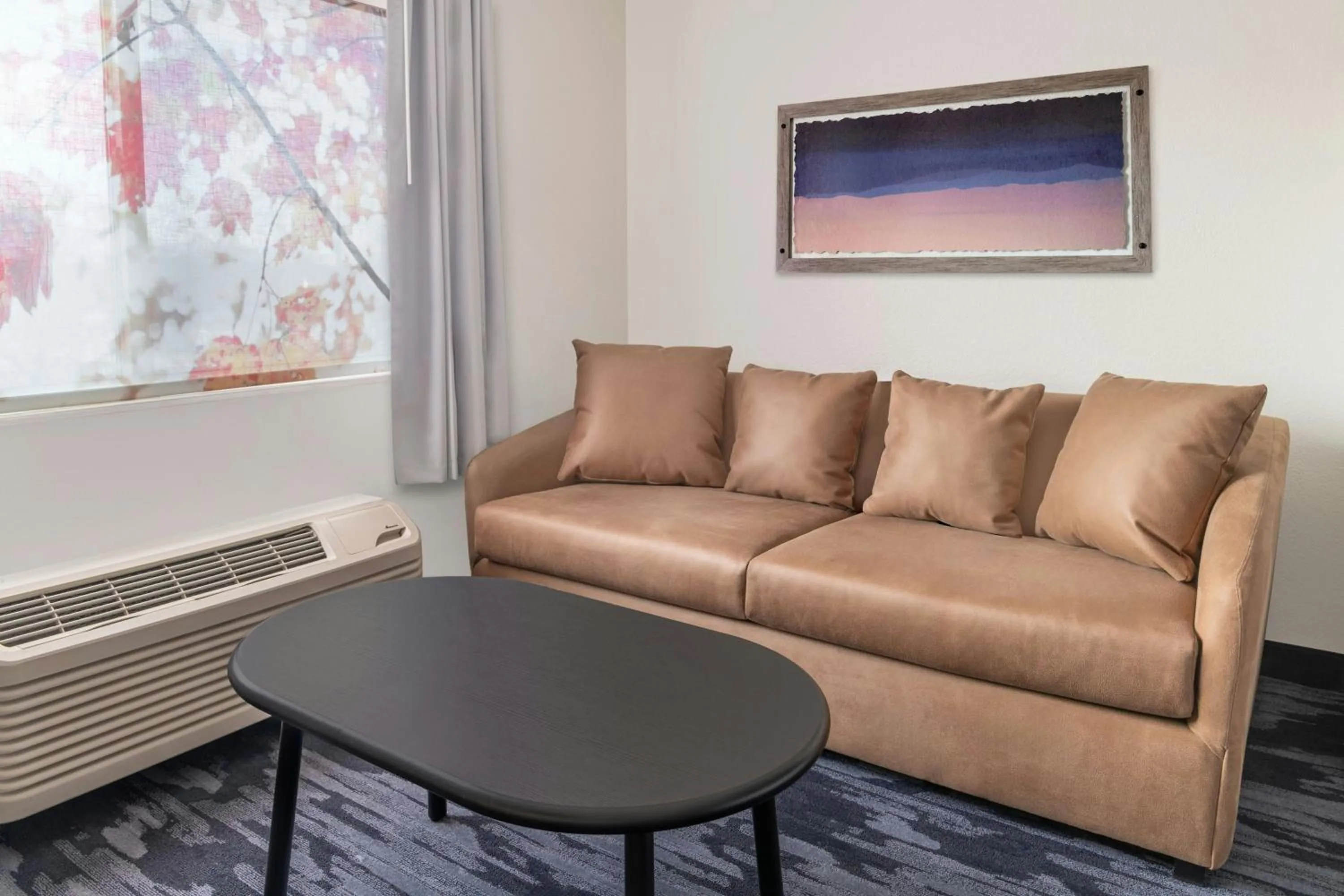 Living room in Fairfield Inn & Suites Saginaw