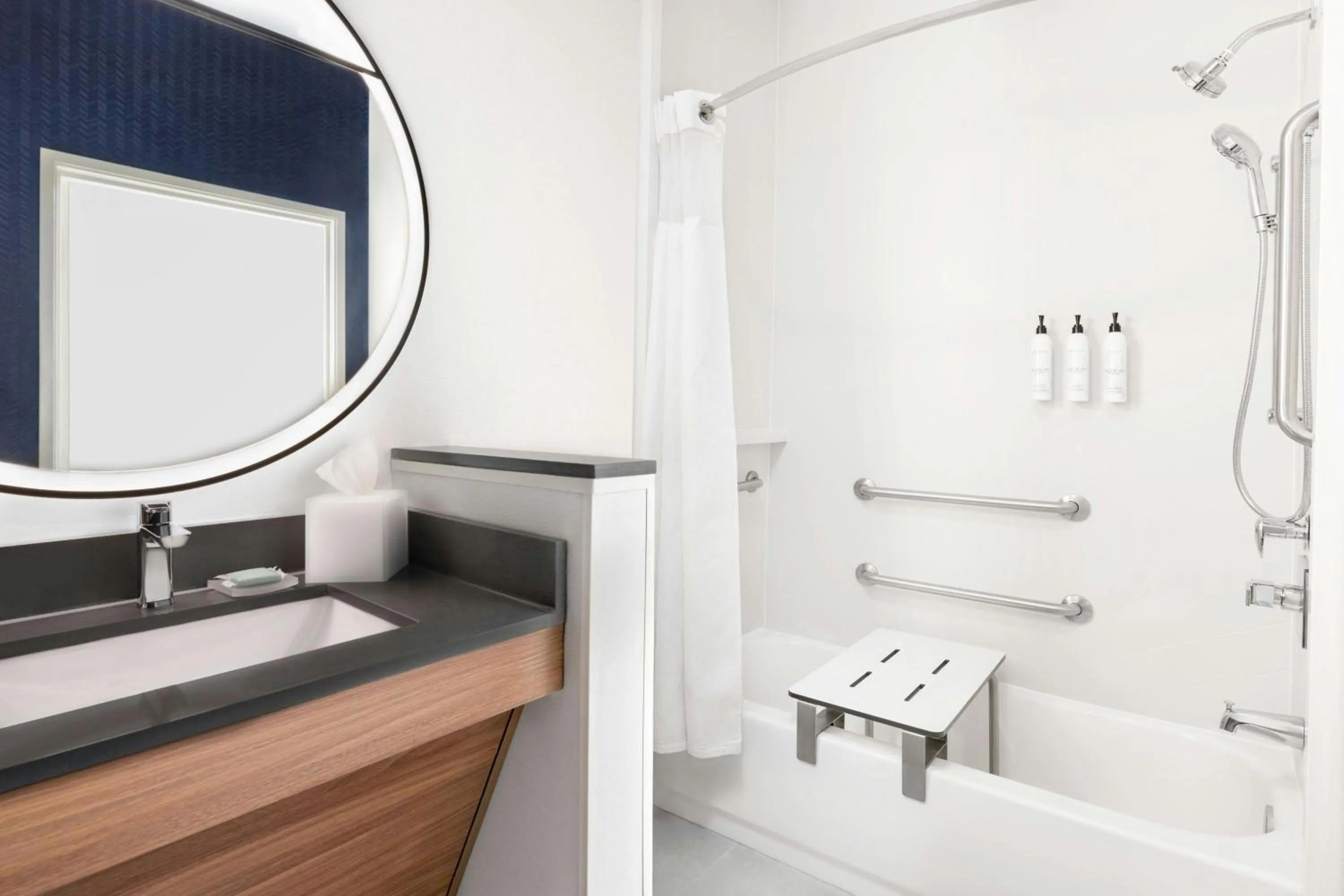 Bathroom in Fairfield Inn & Suites Saginaw