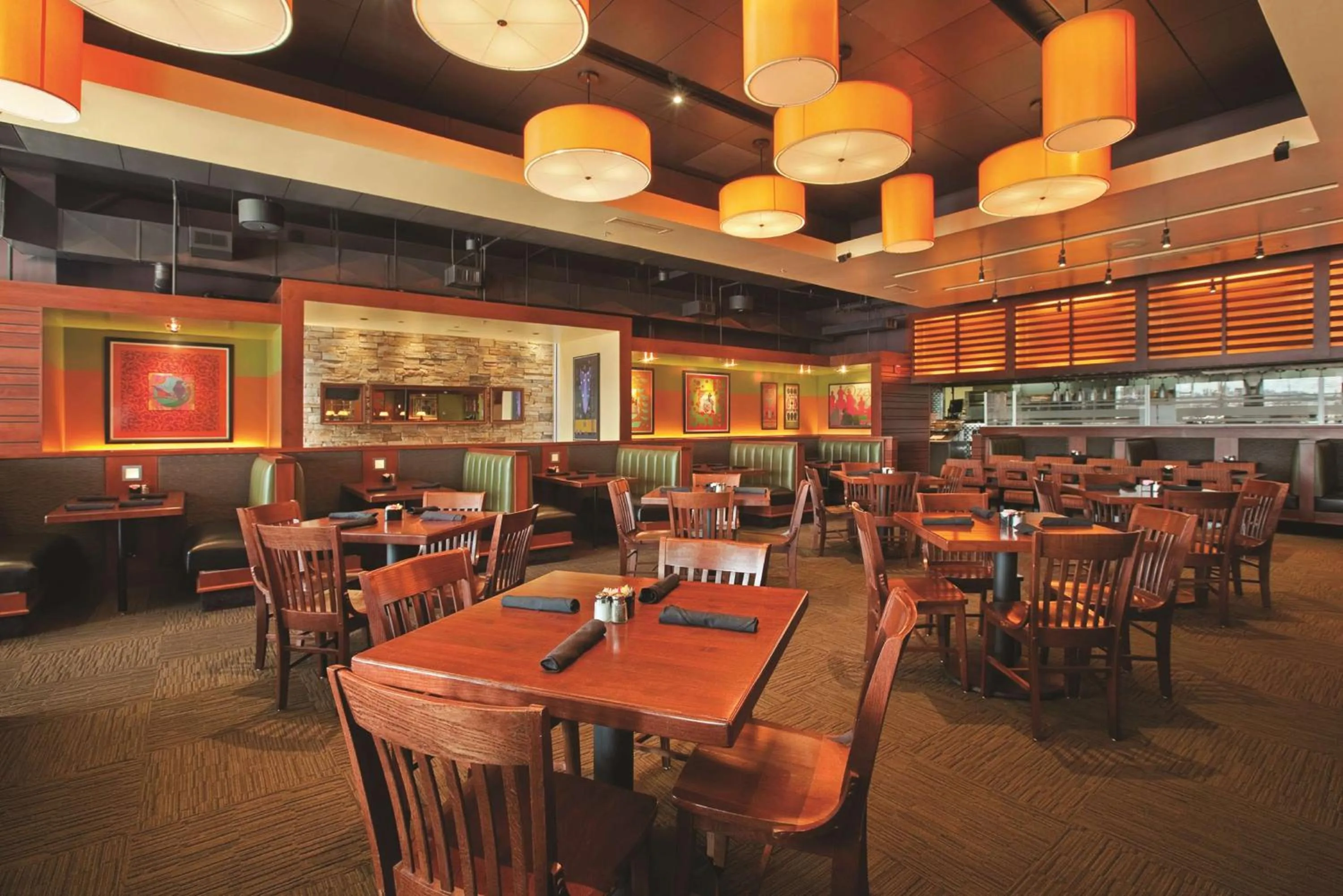 Restaurant/places to eat in DoubleTree by Hilton Springfield