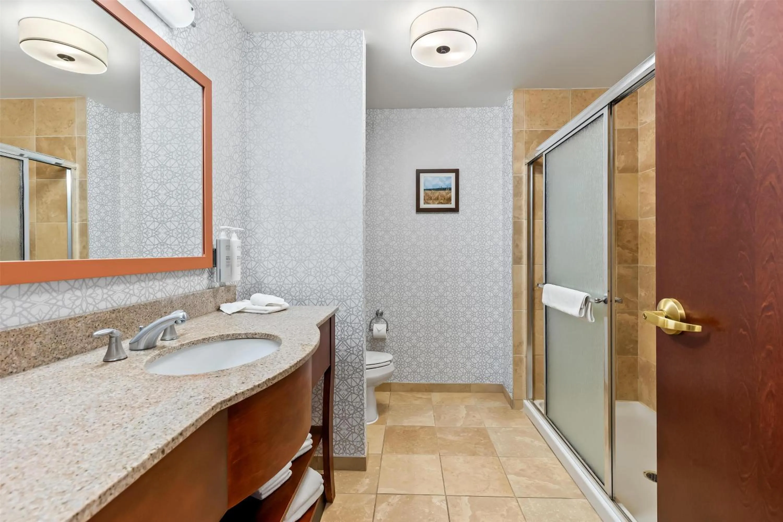 Bathroom in Hampton Inn & Suites Grove City