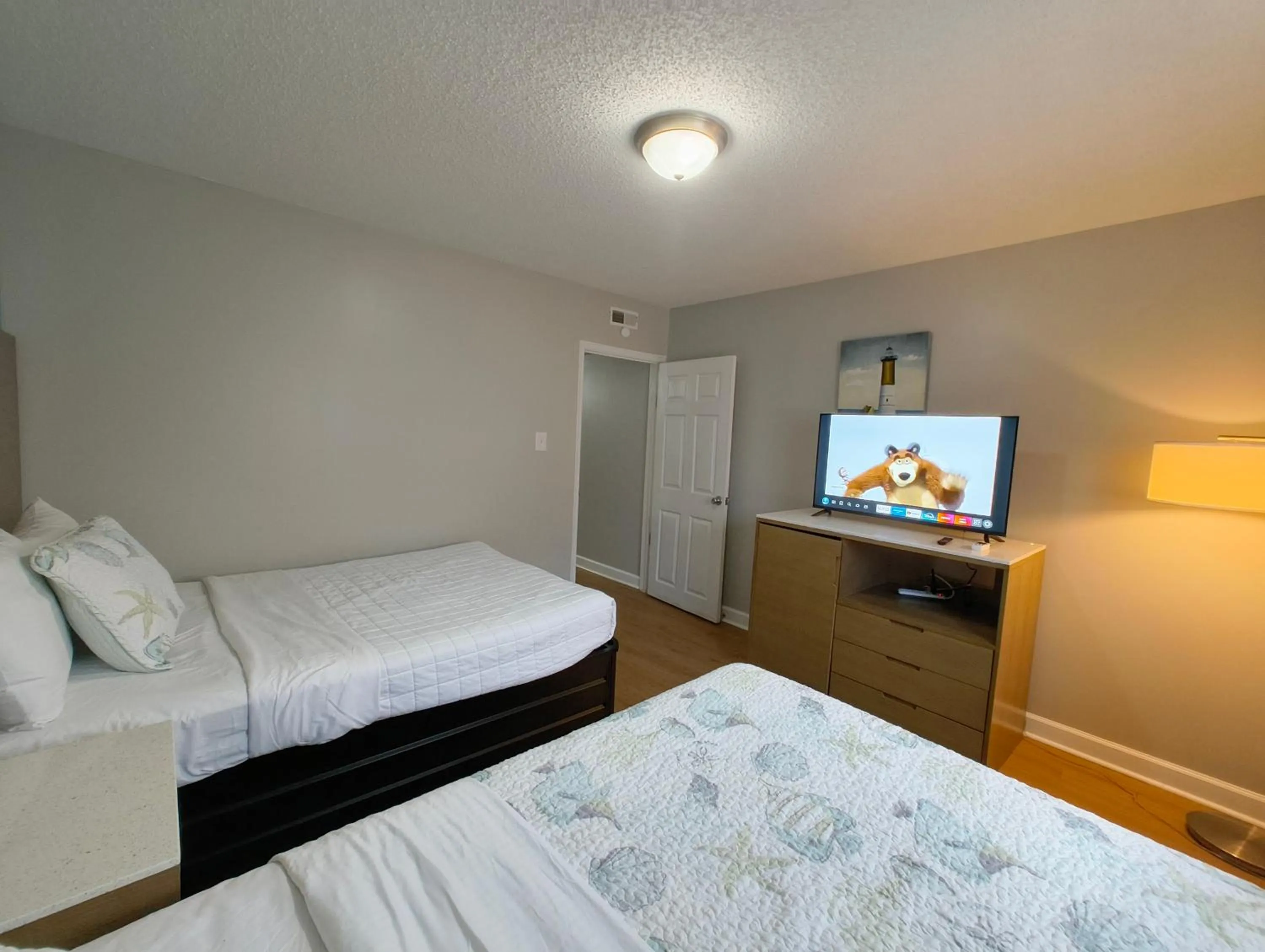 TV and multimedia, Bed in Sand Dollar Motel