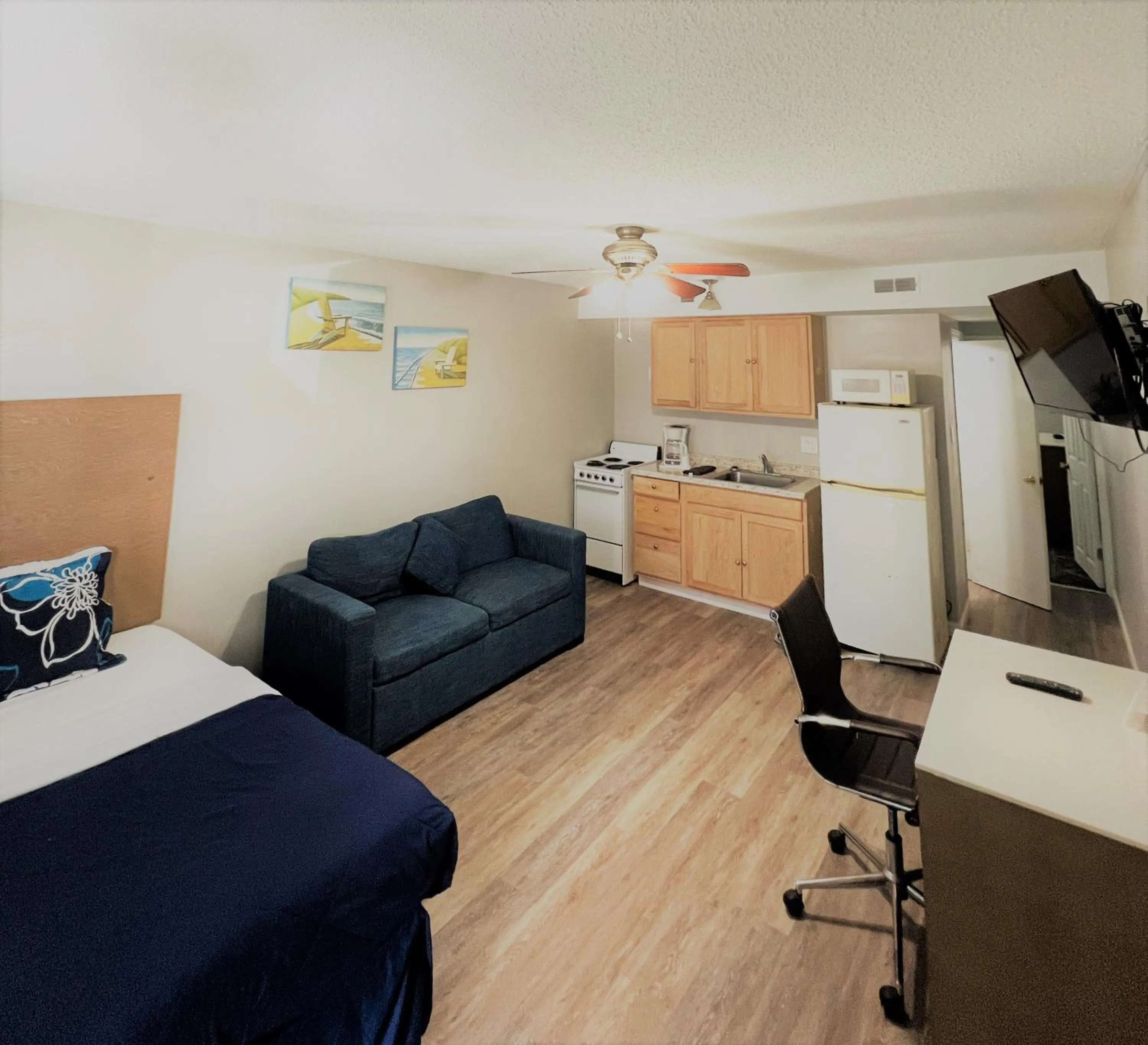 TV and multimedia in Sand Dollar Motel