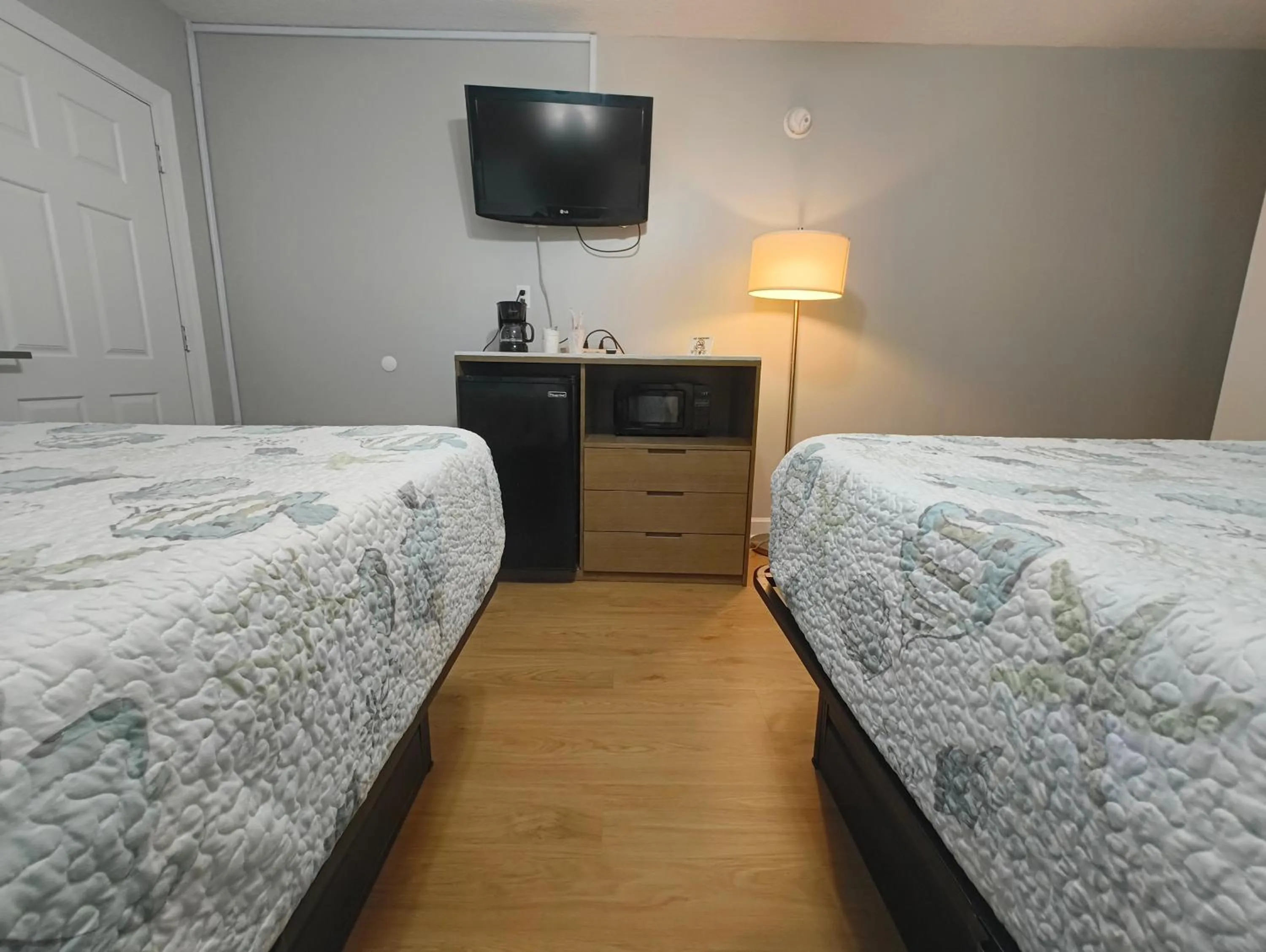 TV and multimedia, Bed in Sand Dollar Motel