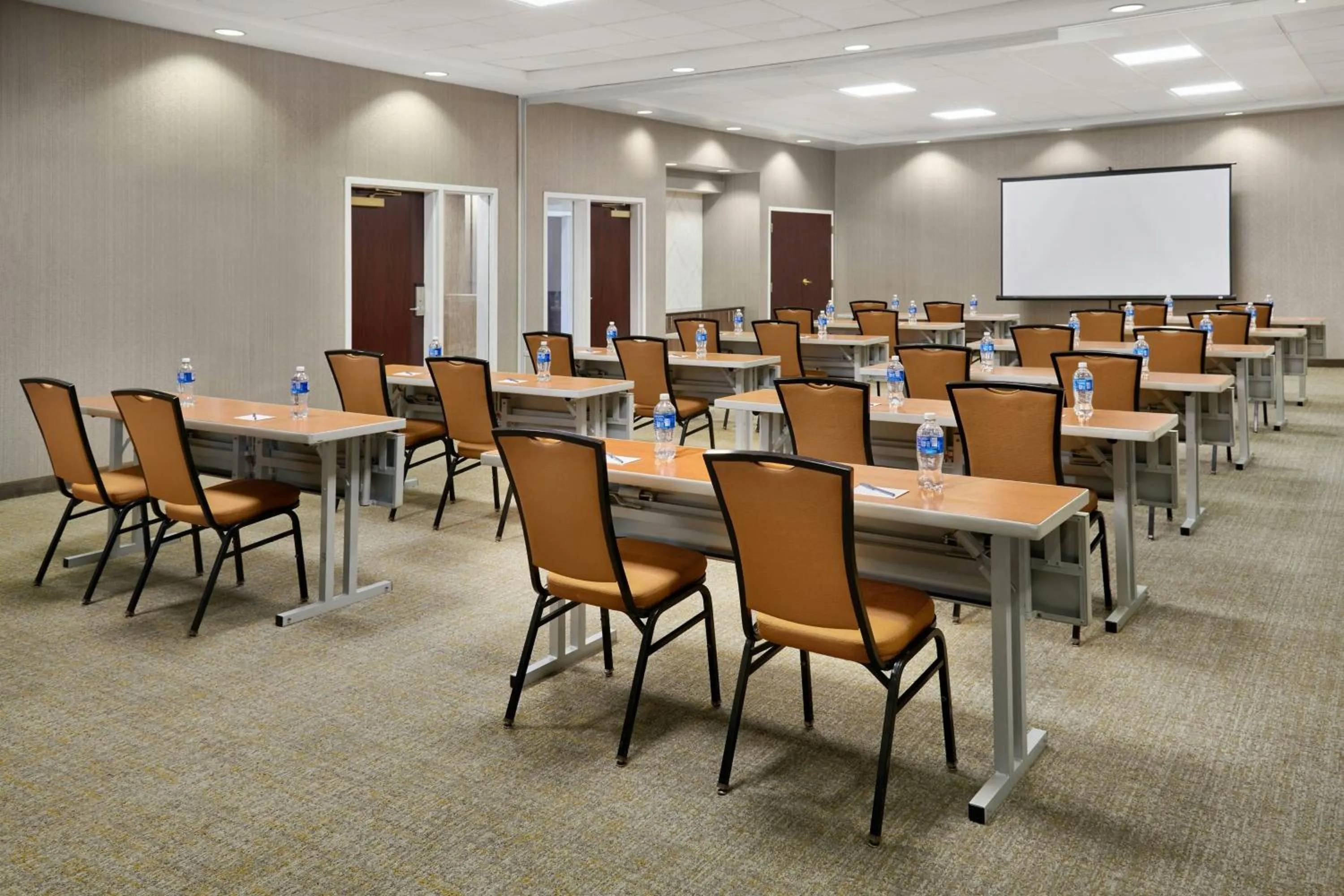 Meeting/conference room in SpringHill Suites by Marriott Lansing