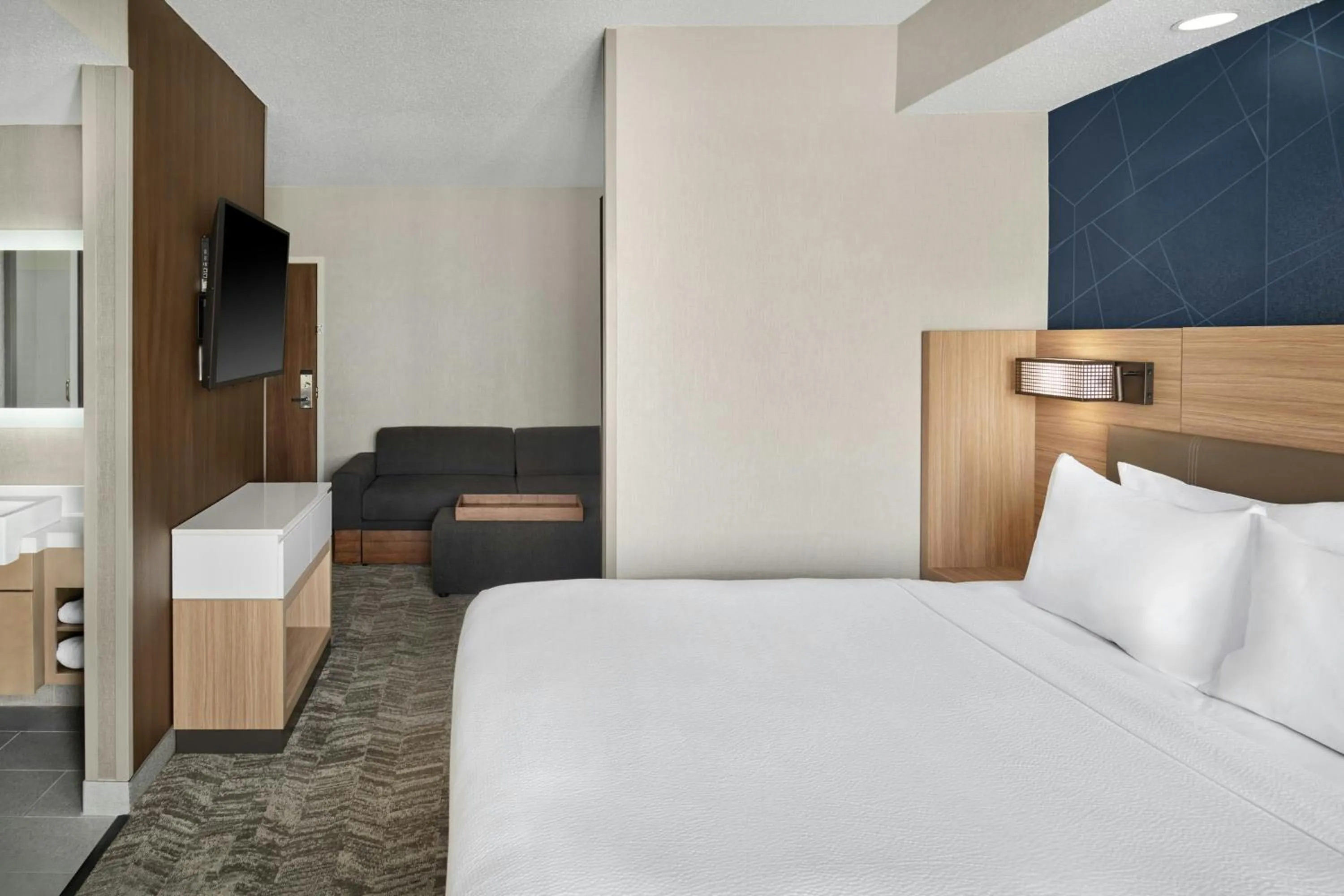 Bedroom, Bed in SpringHill Suites by Marriott Lansing