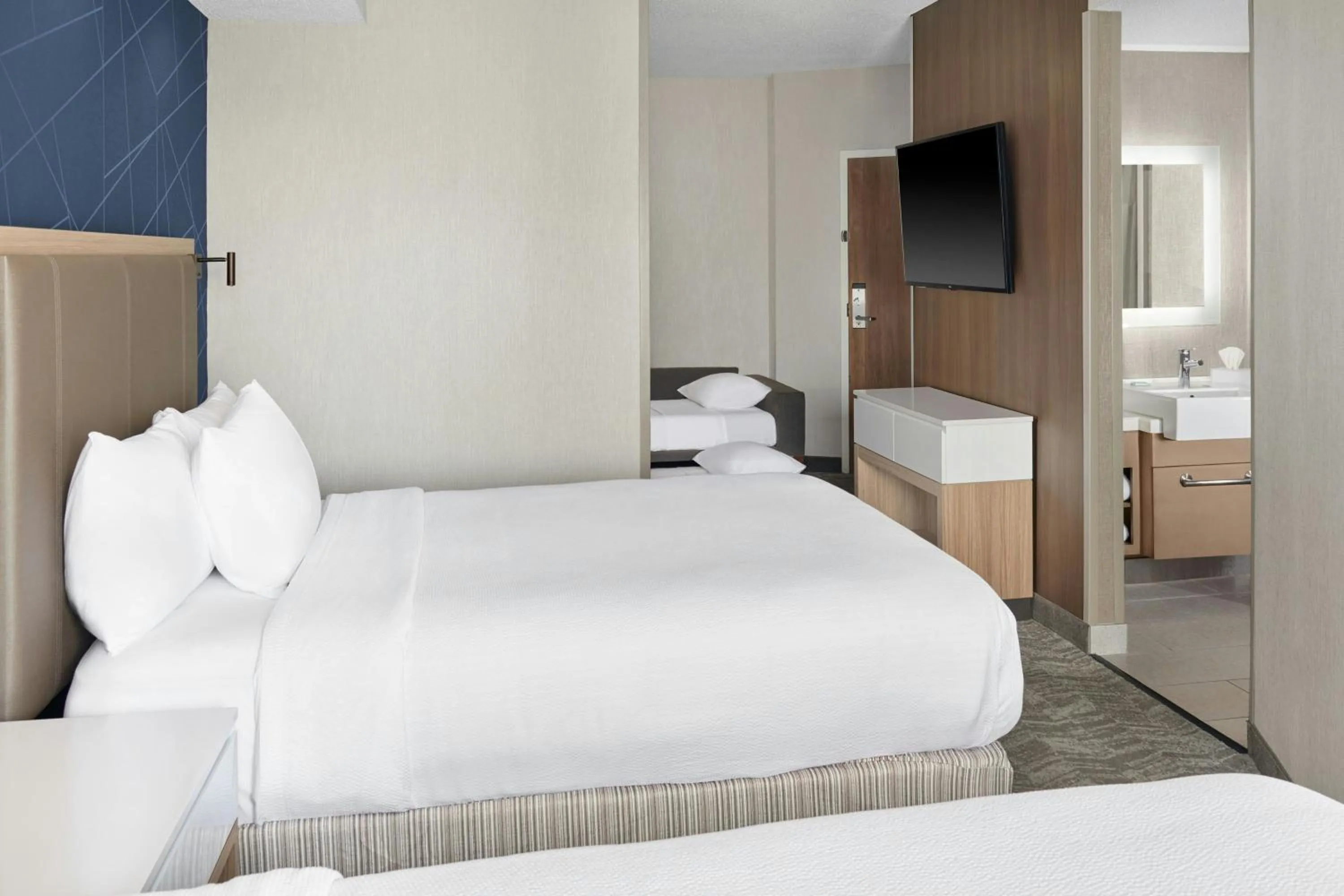 Bedroom, Bed in SpringHill Suites by Marriott Lansing