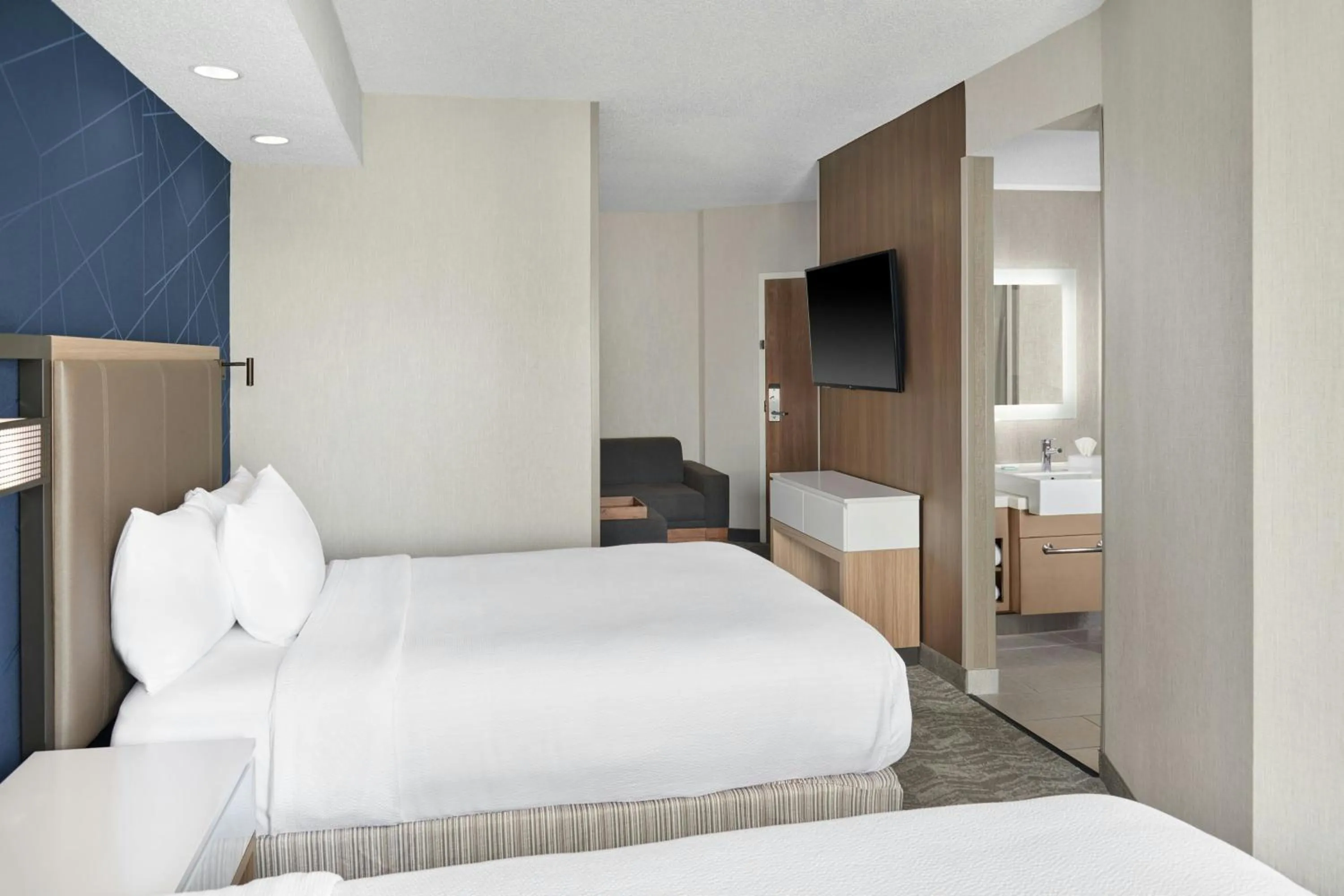 Bedroom, Bed in SpringHill Suites by Marriott Lansing