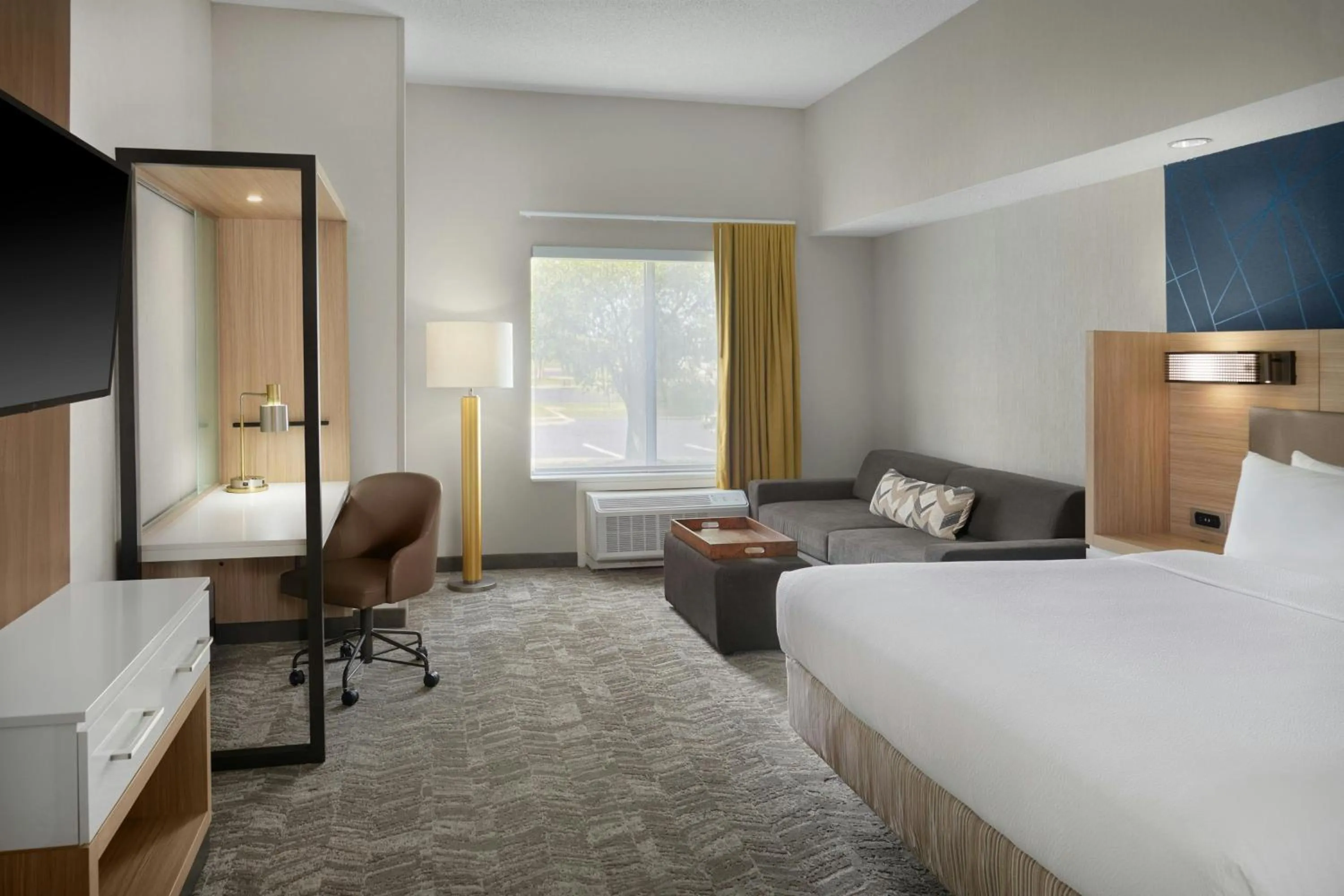 Bedroom, Bed in SpringHill Suites by Marriott Lansing