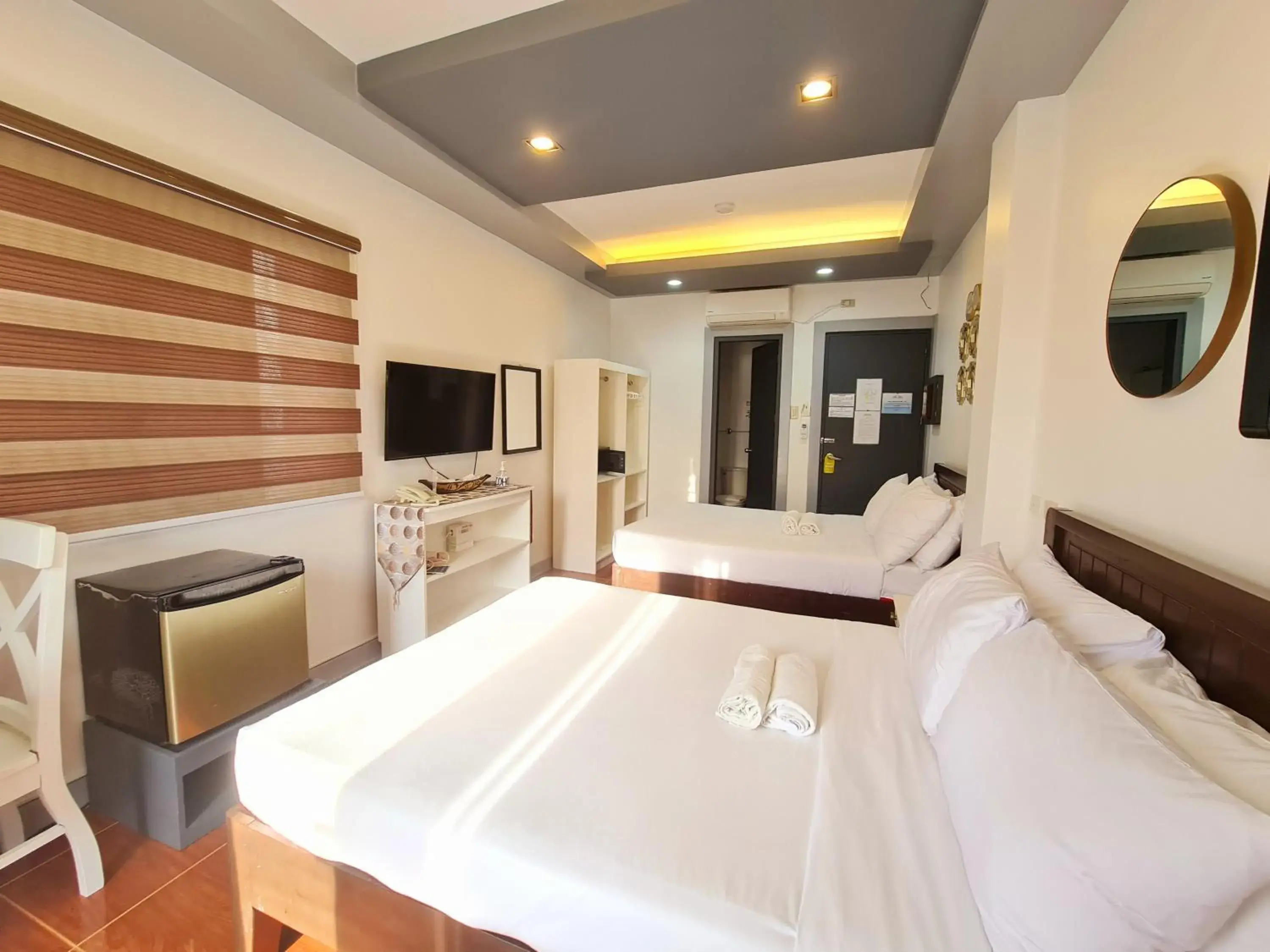 Quadruple Room with Sea View in Bayview Country Inn El Nido Quadruple Room with Sea View in Bayview Country Inn El Nido