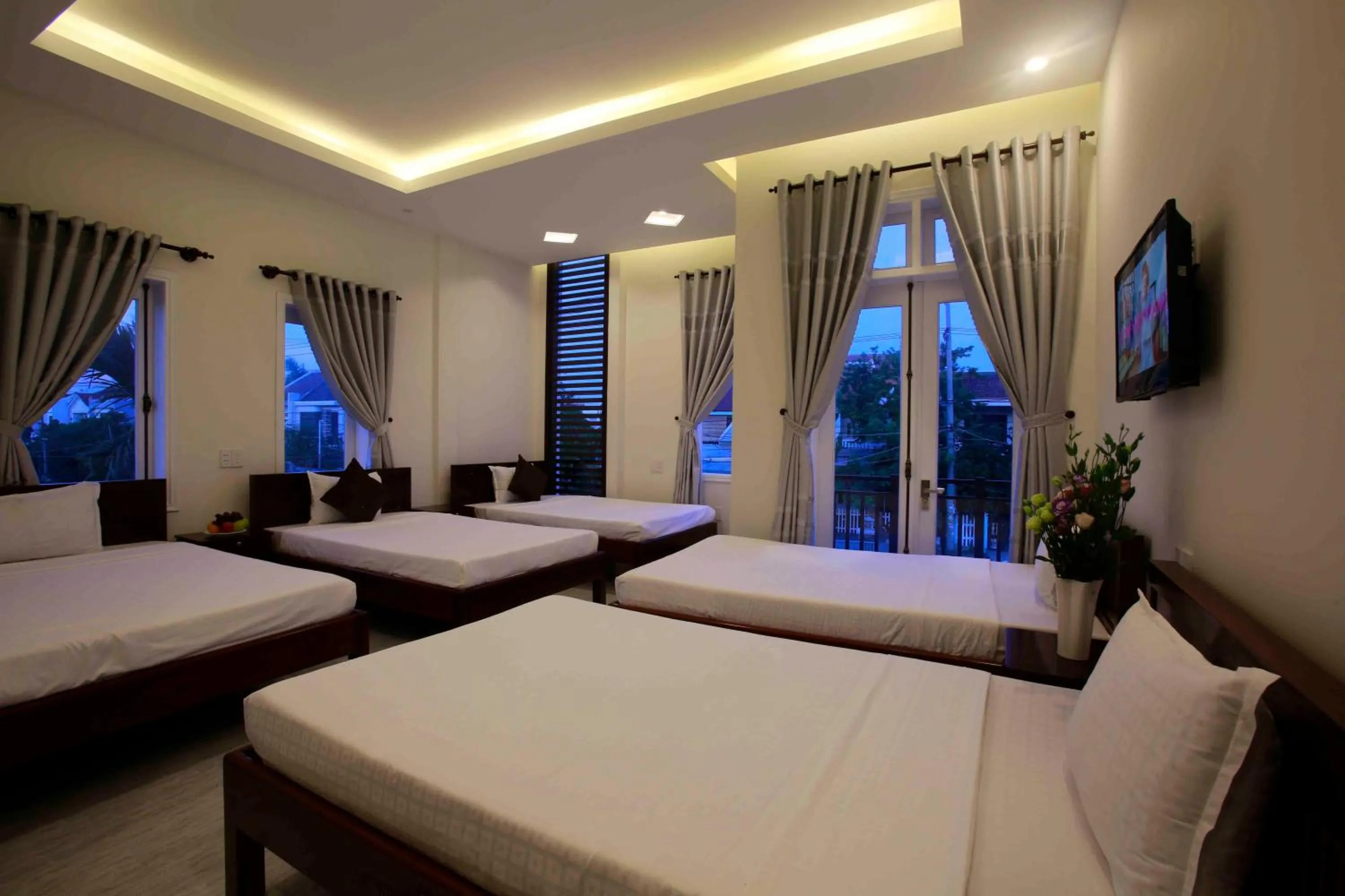 Dining area, Bed in Basil Homestay