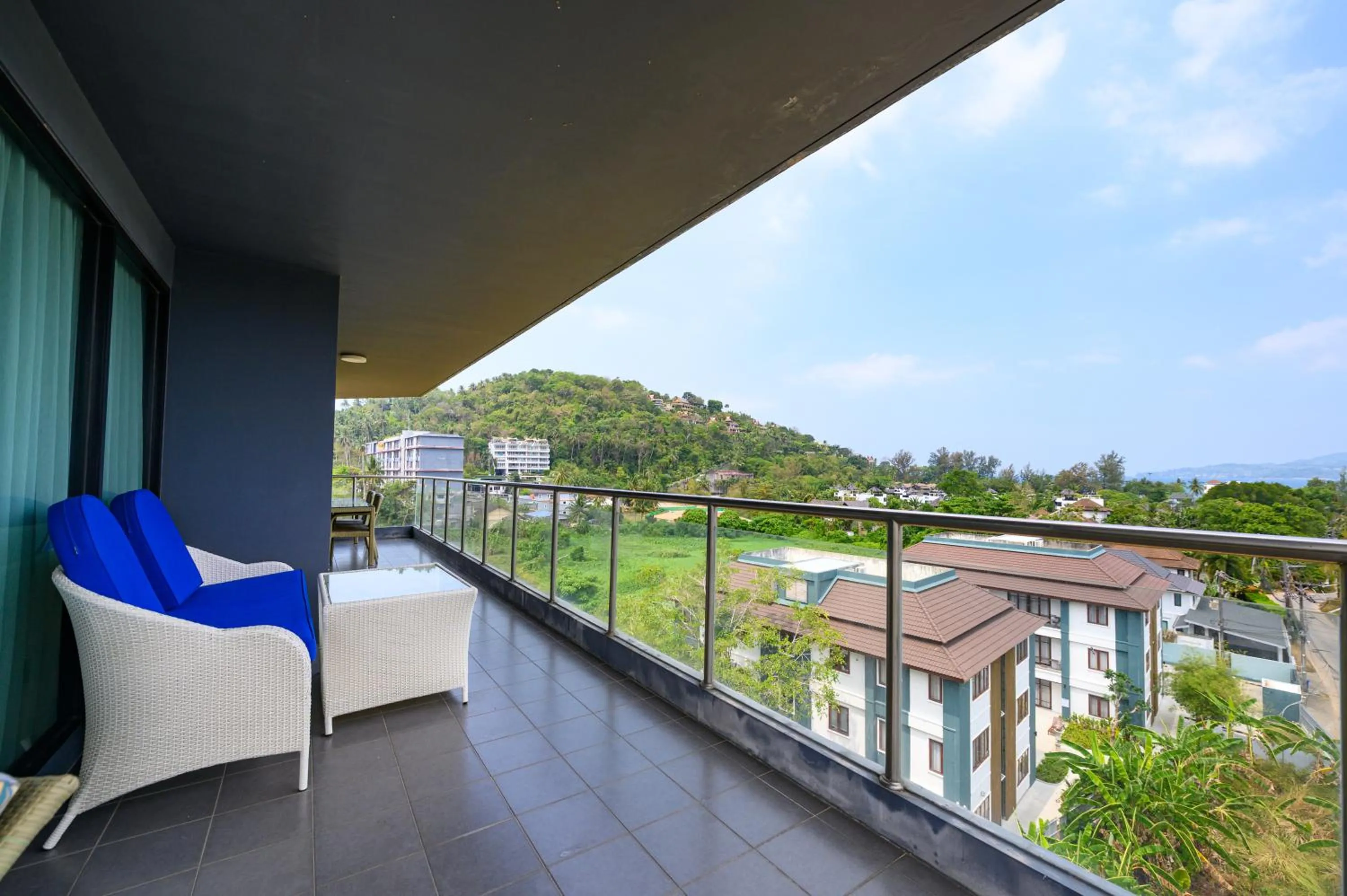 Balcony/Terrace in 6th Avenue Surin Beach - Official Account