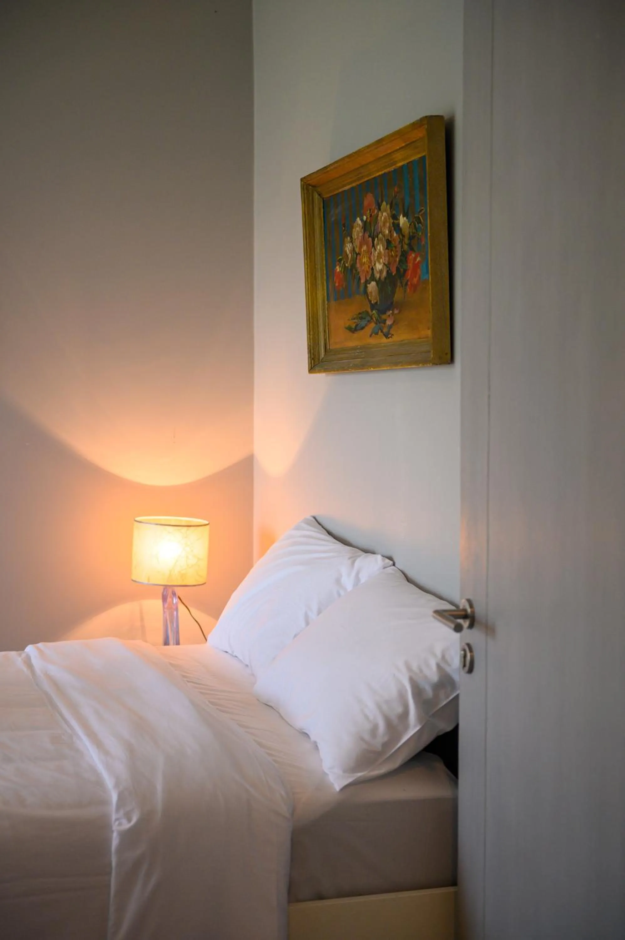 Bed in 6th Avenue Surin Beach - Official Account