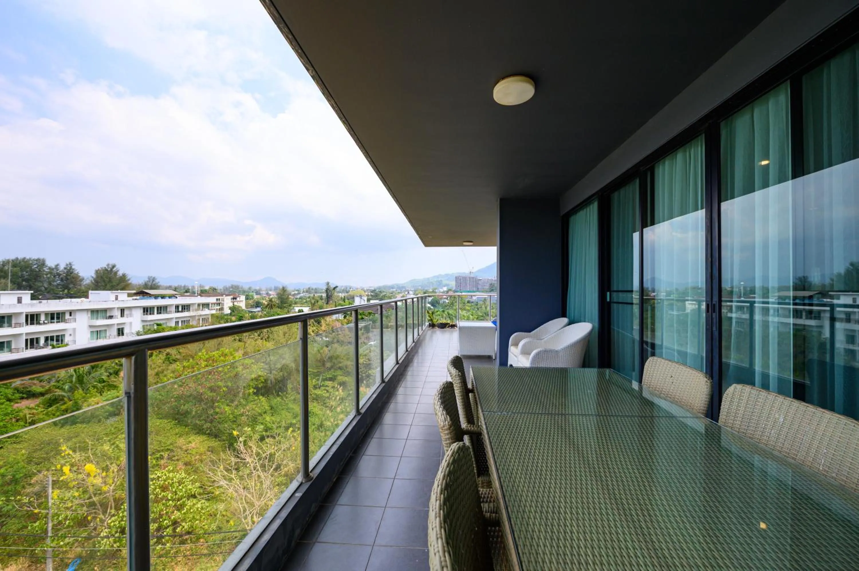 Balcony/Terrace in 6th Avenue Surin Beach - Official Account