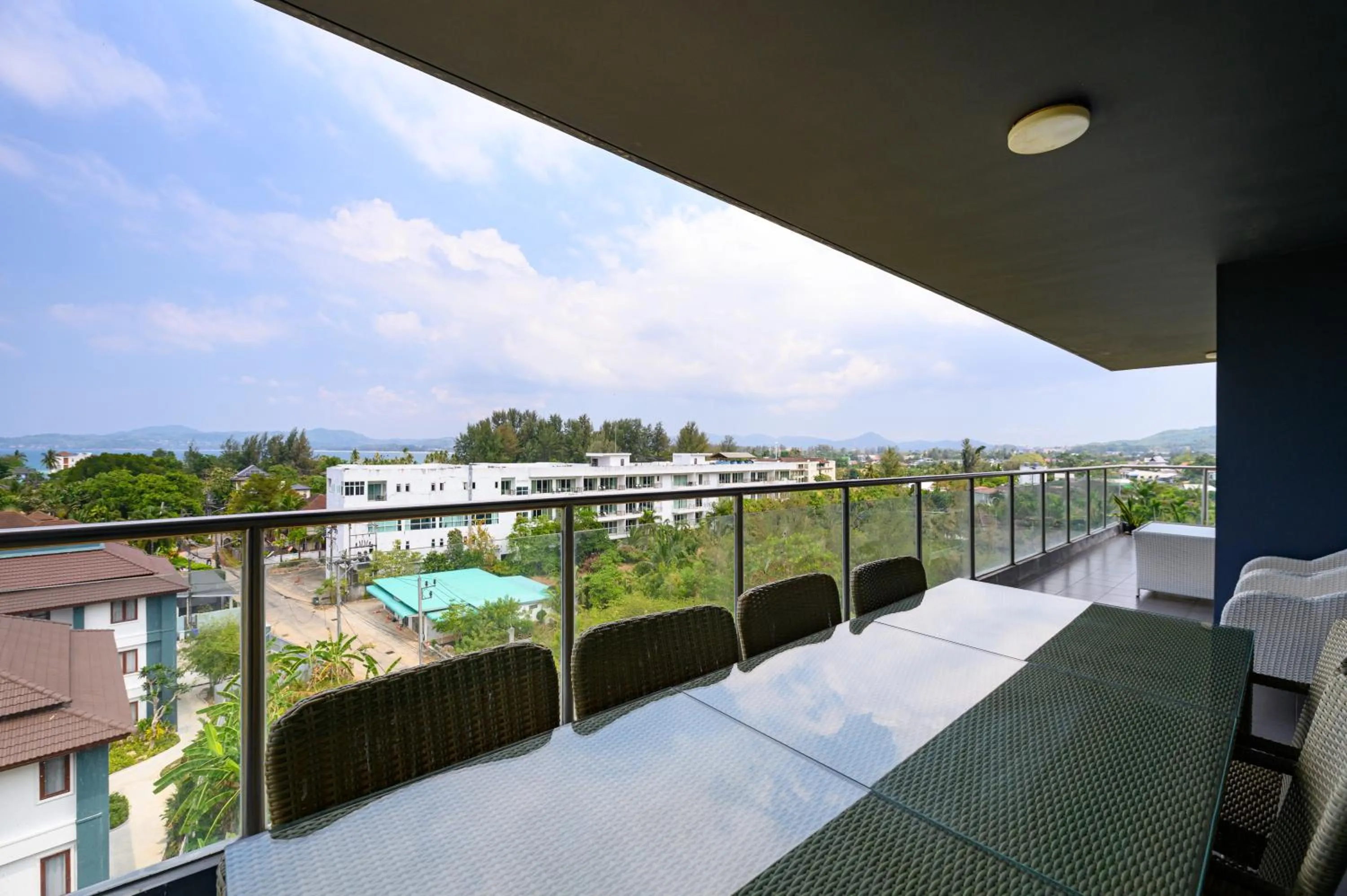 Balcony/Terrace in 6th Avenue Surin Beach - Official Account