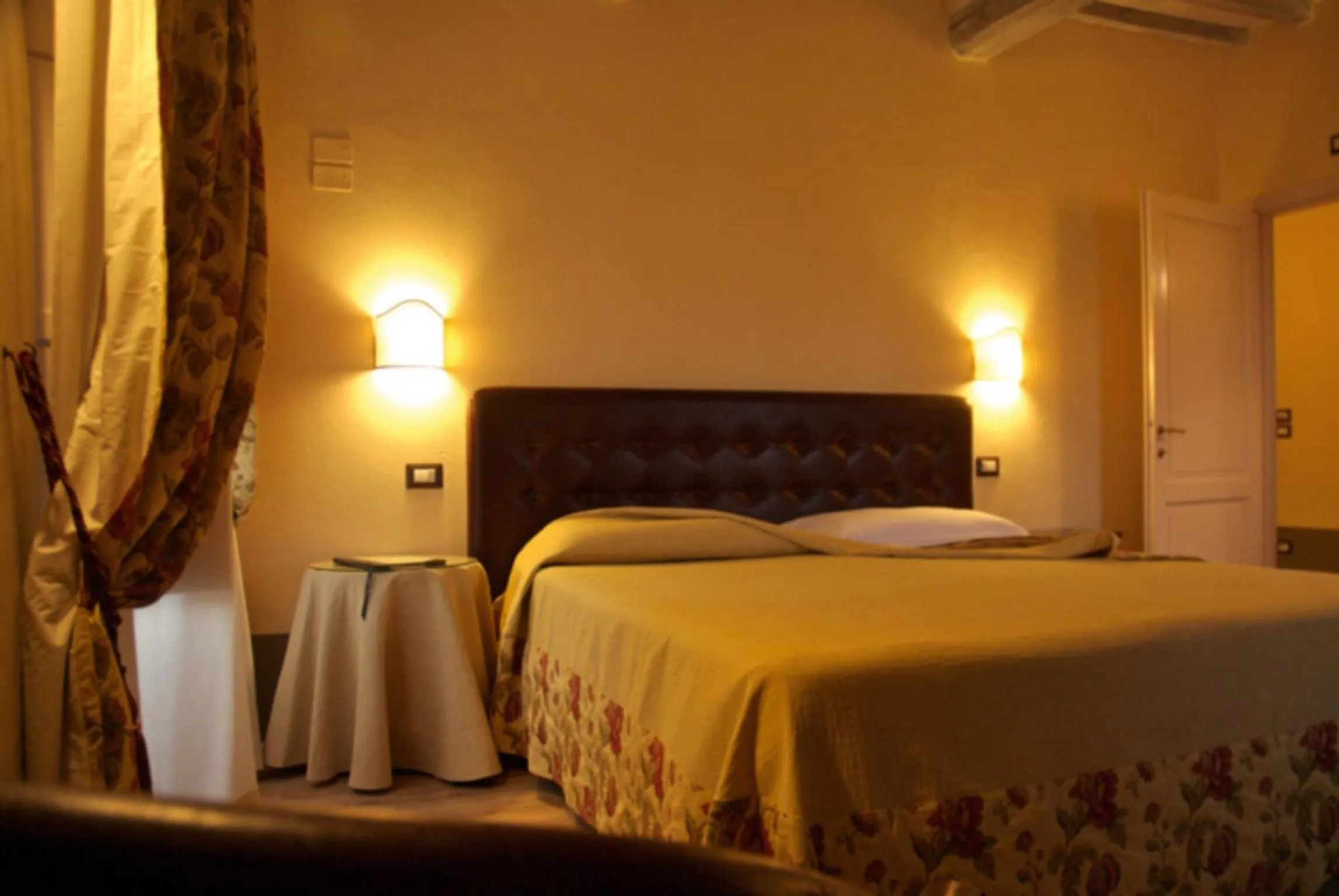 Bed in Agriturismo La Sovana