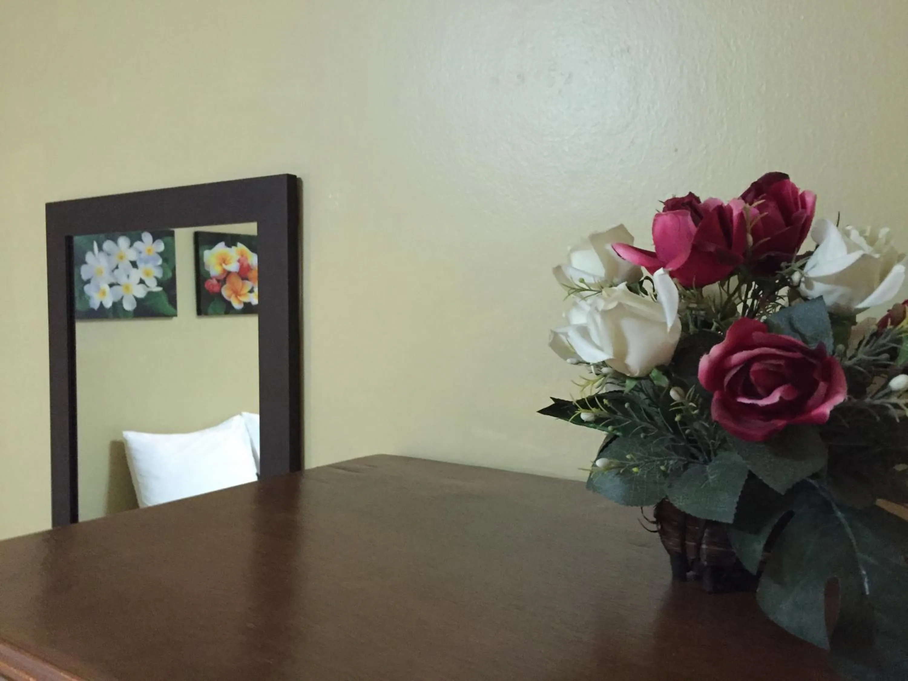 Decorative detail in Nawaporn Place