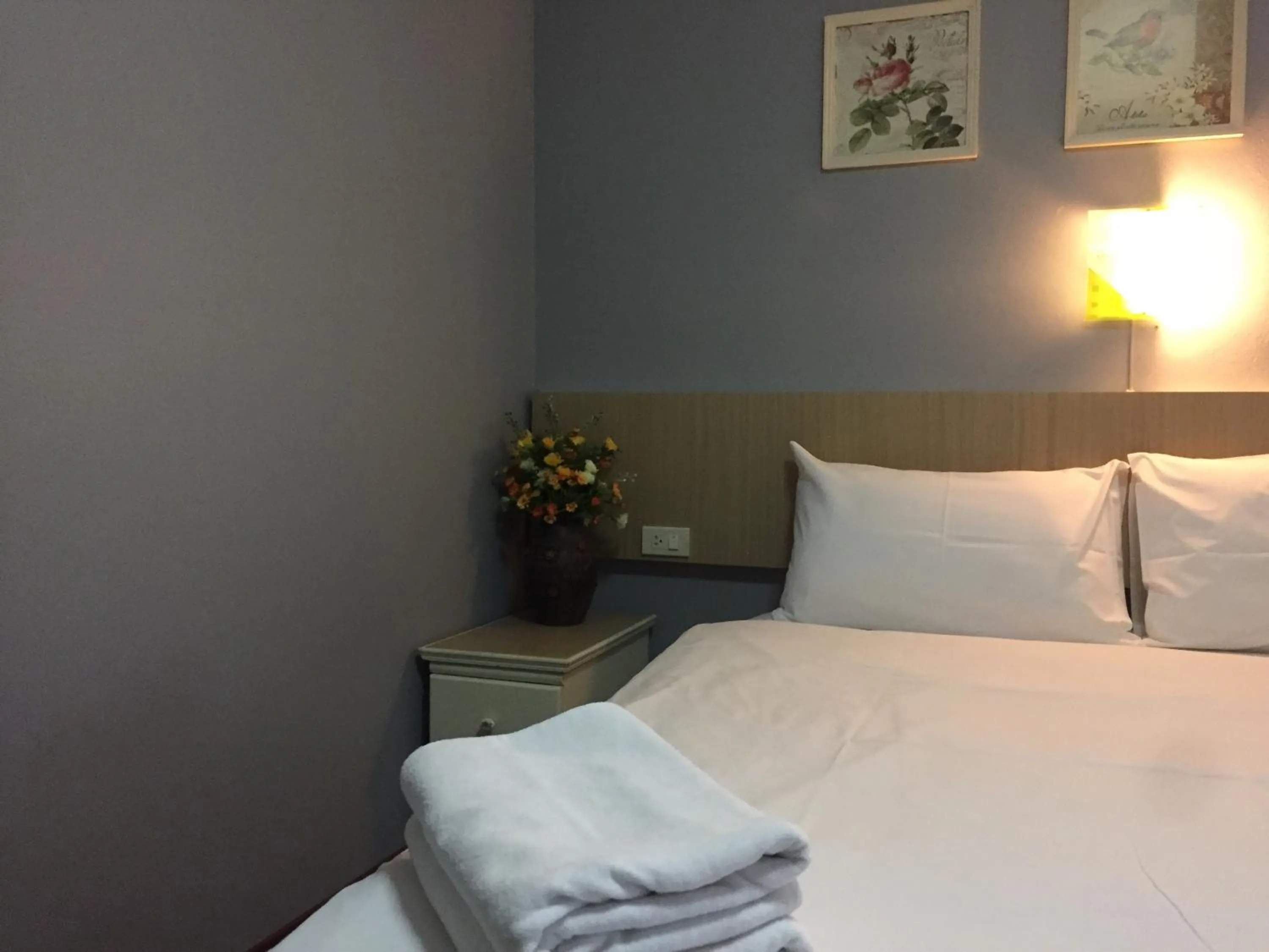 Bedroom, Bed in Nawaporn Place