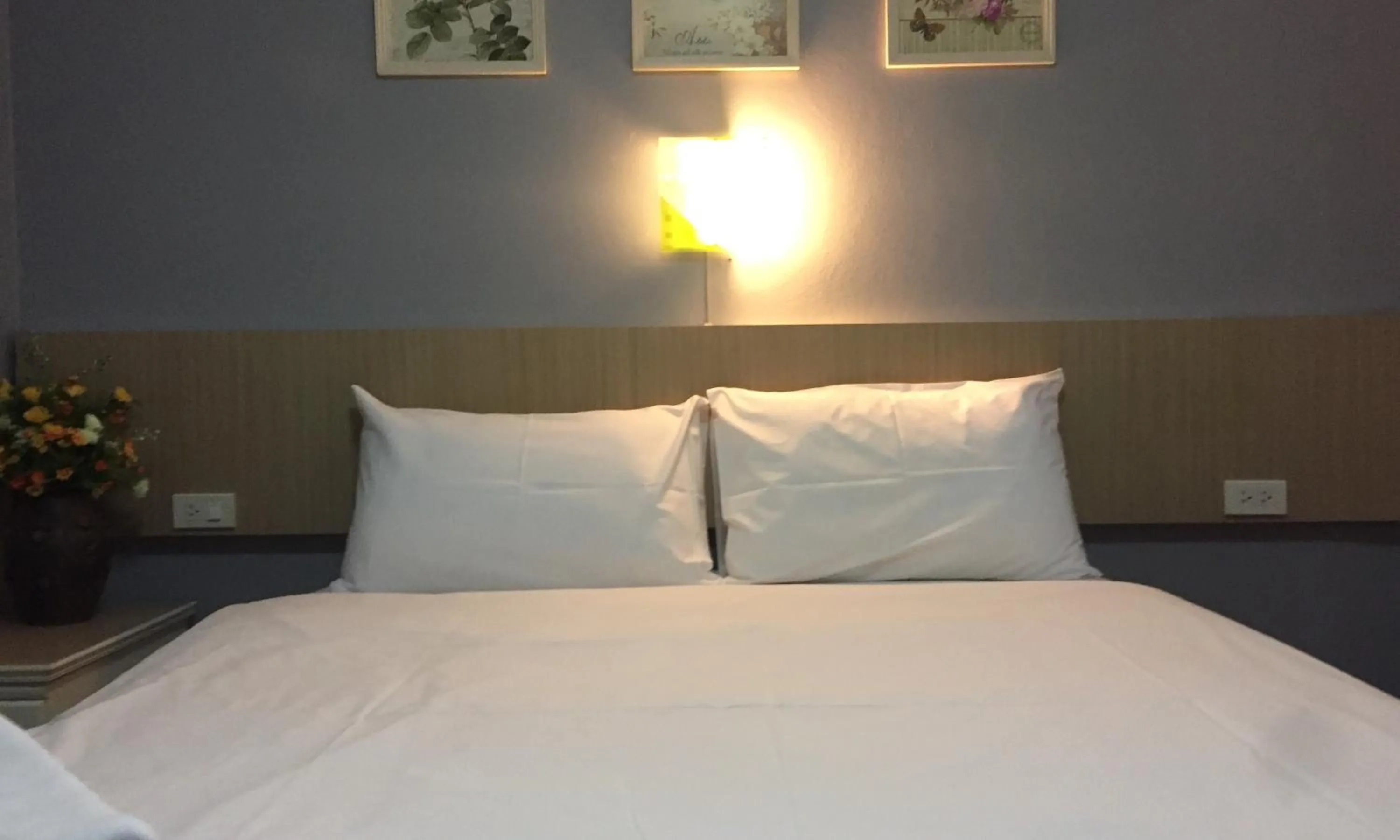 Bed in Nawaporn Place