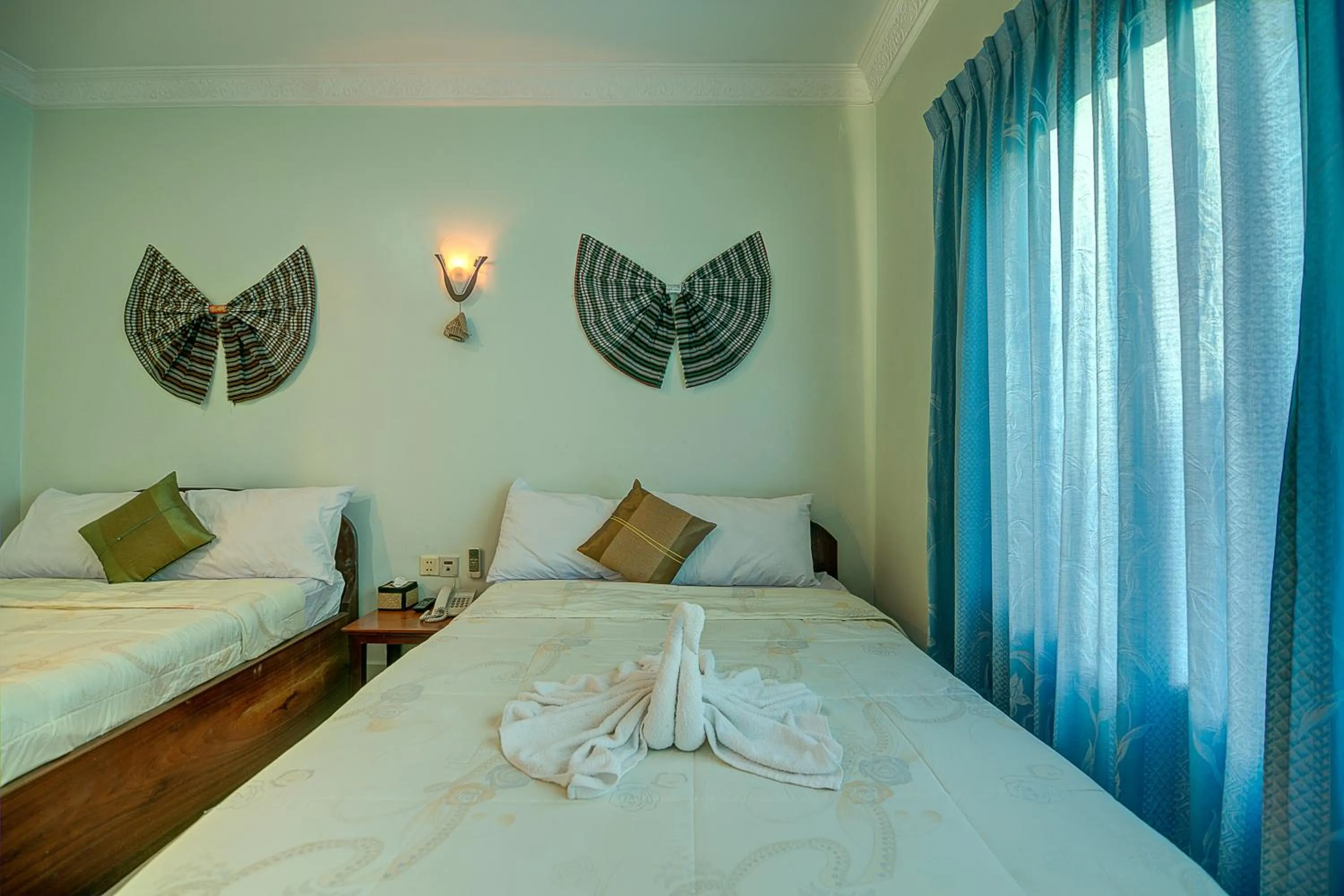 Photo of the whole room, Bed in DV Angkor Villa