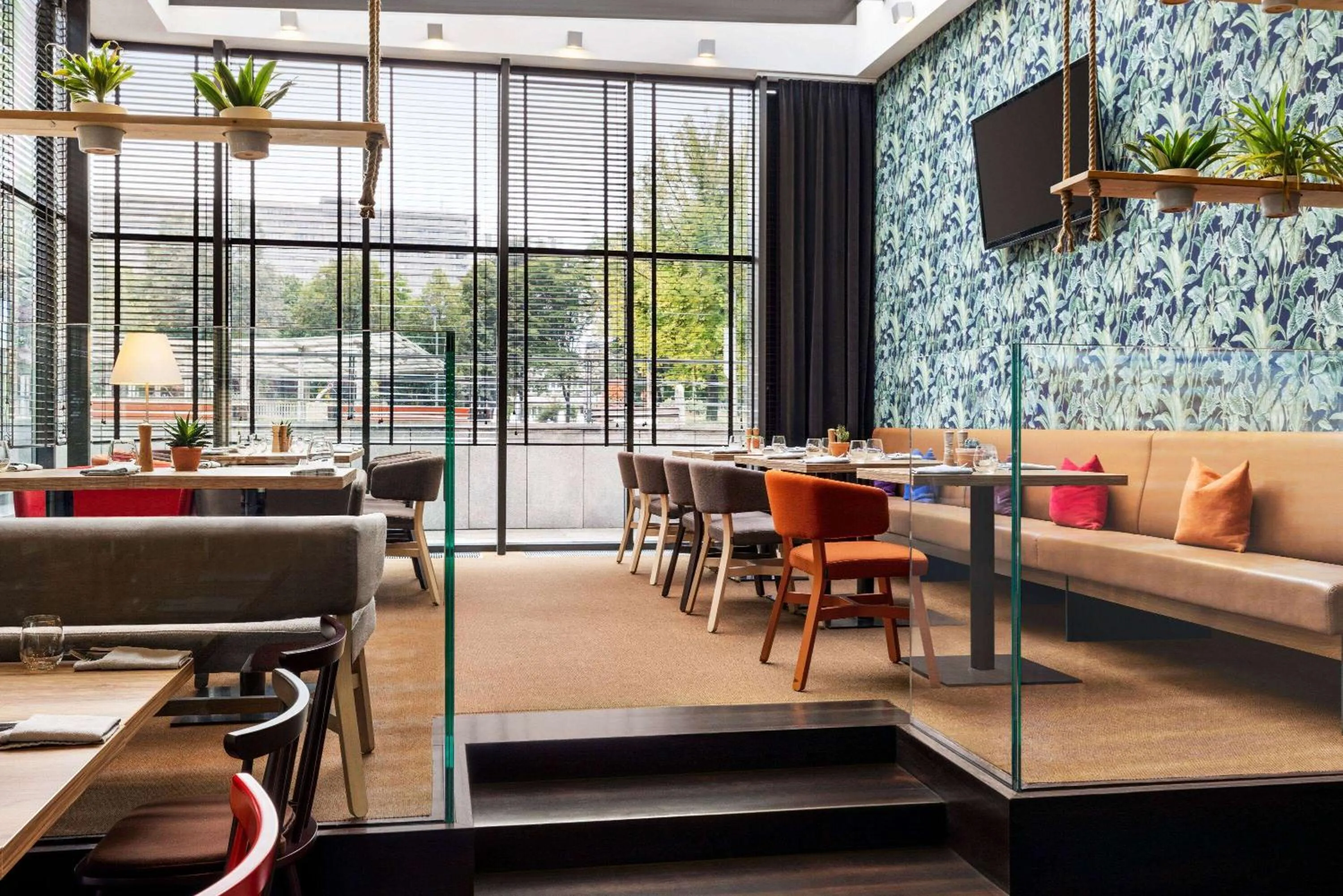 Lounge or bar in Vienna House Easy by Wyndham Katowice