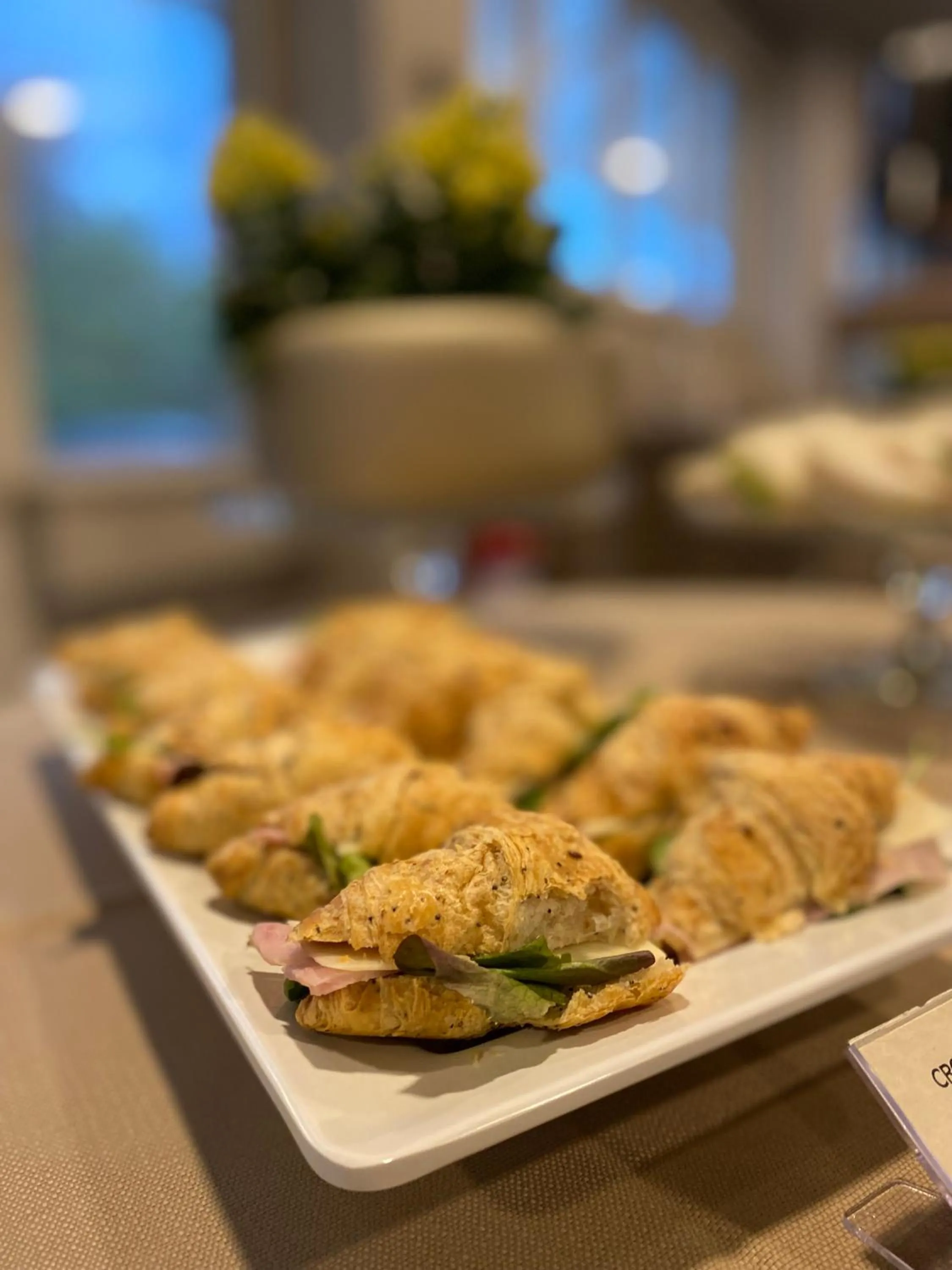 Food and drinks in Hotel Embassy