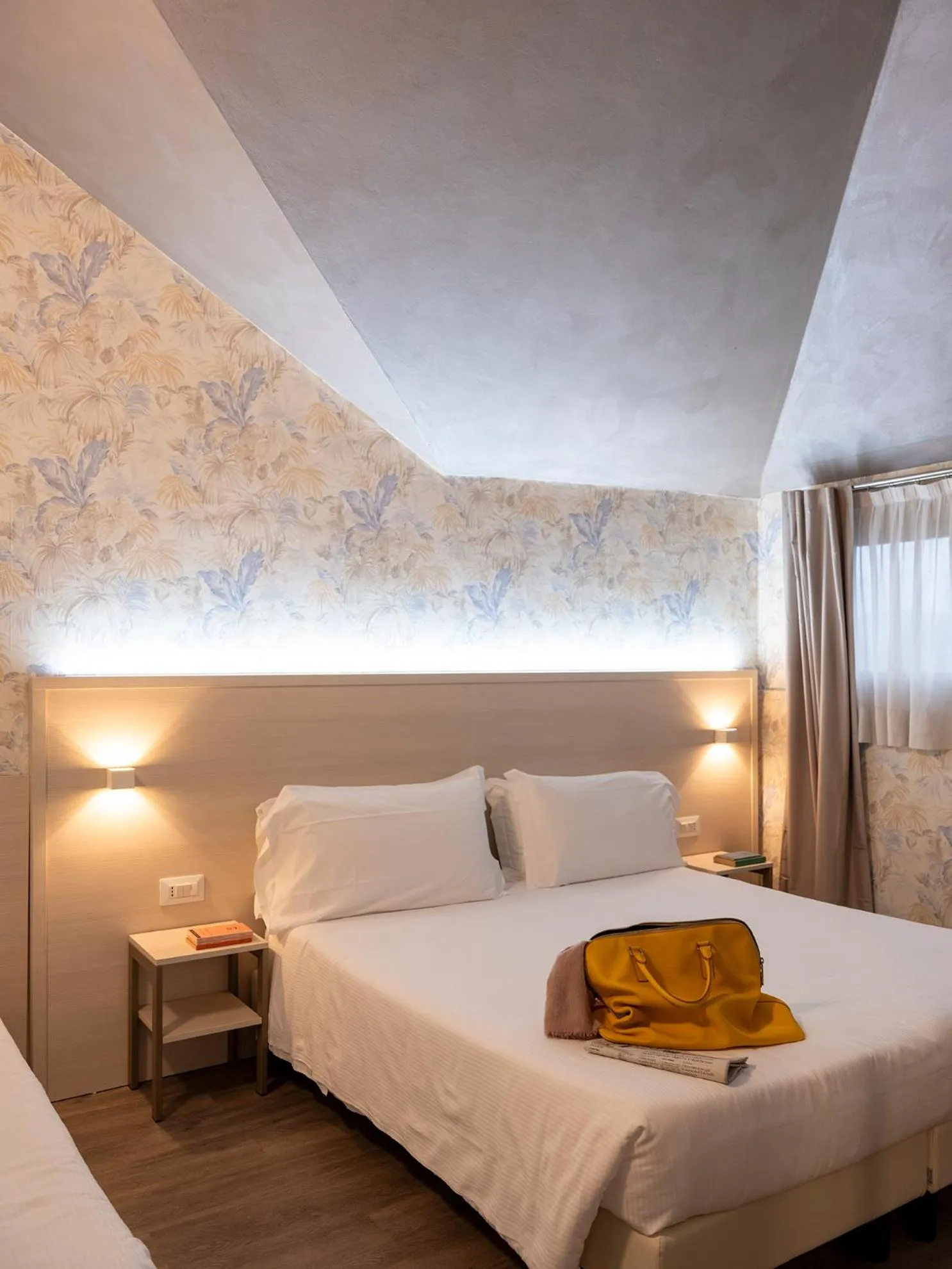 Bed in Hotel Embassy