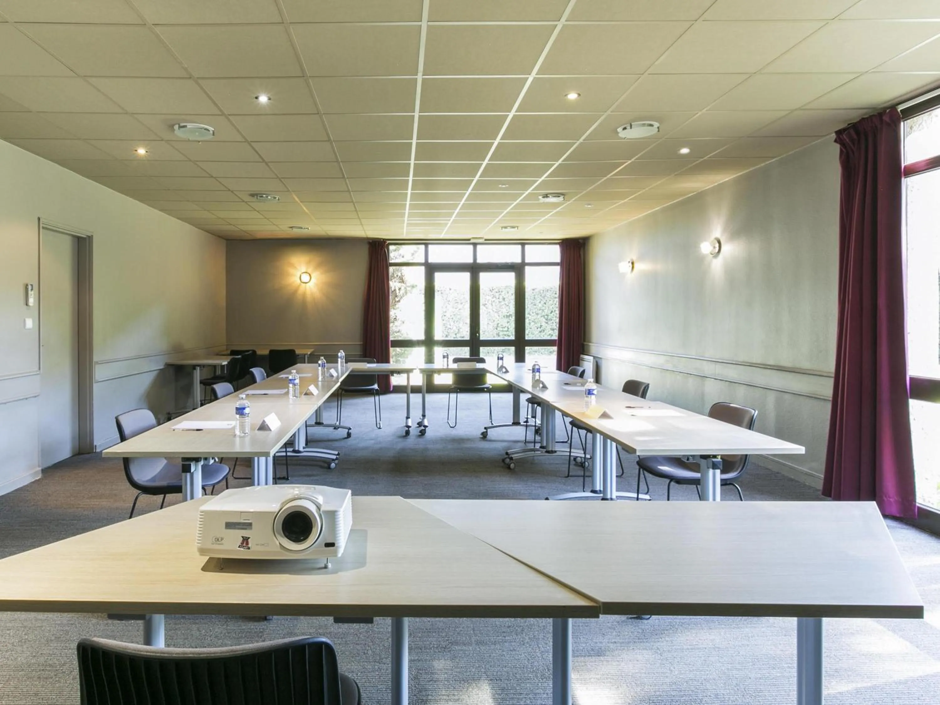 Meeting/conference room in ibis Avignon Sud