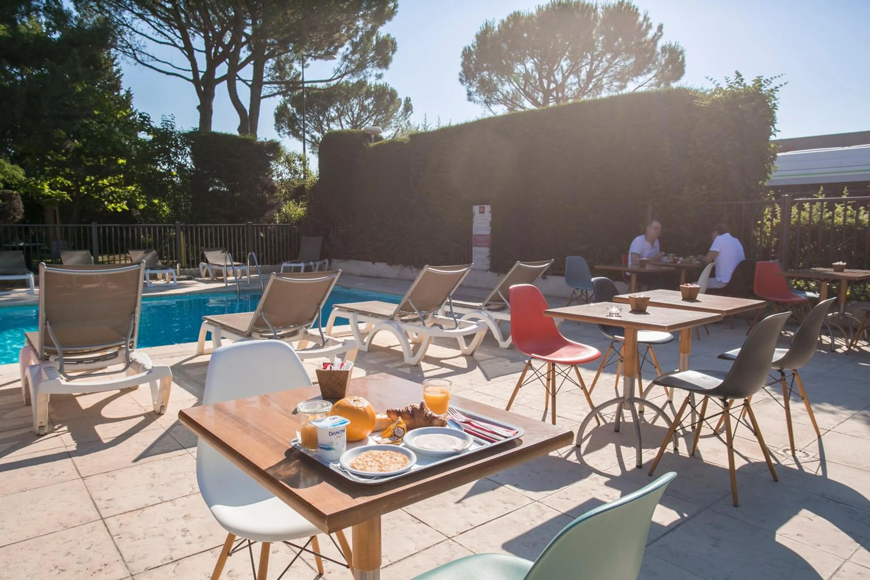 Patio in ibis Avignon Sud