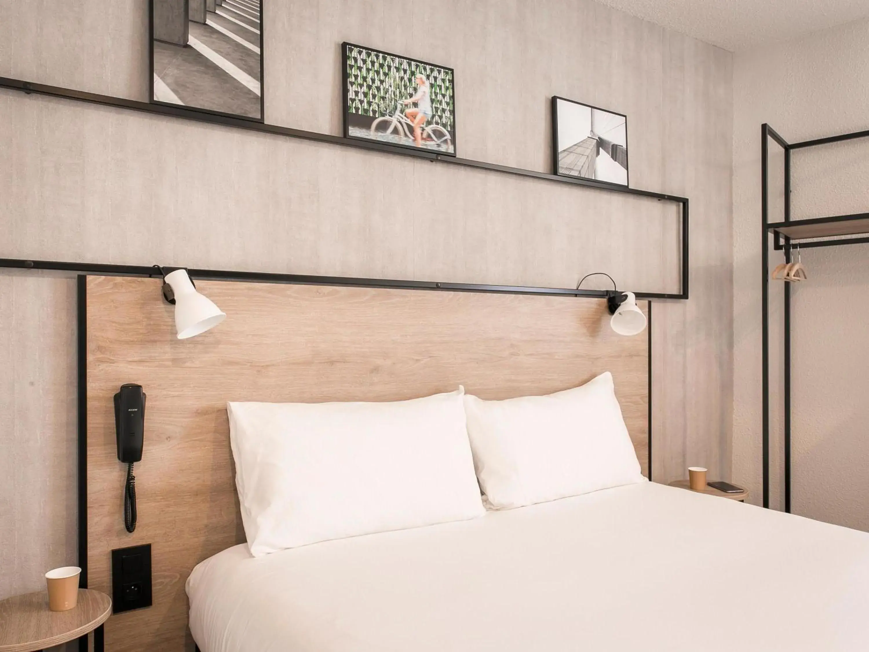 Standard Double Room in ibis Avignon Sud Standard Double Room in ibis Avignon Sud