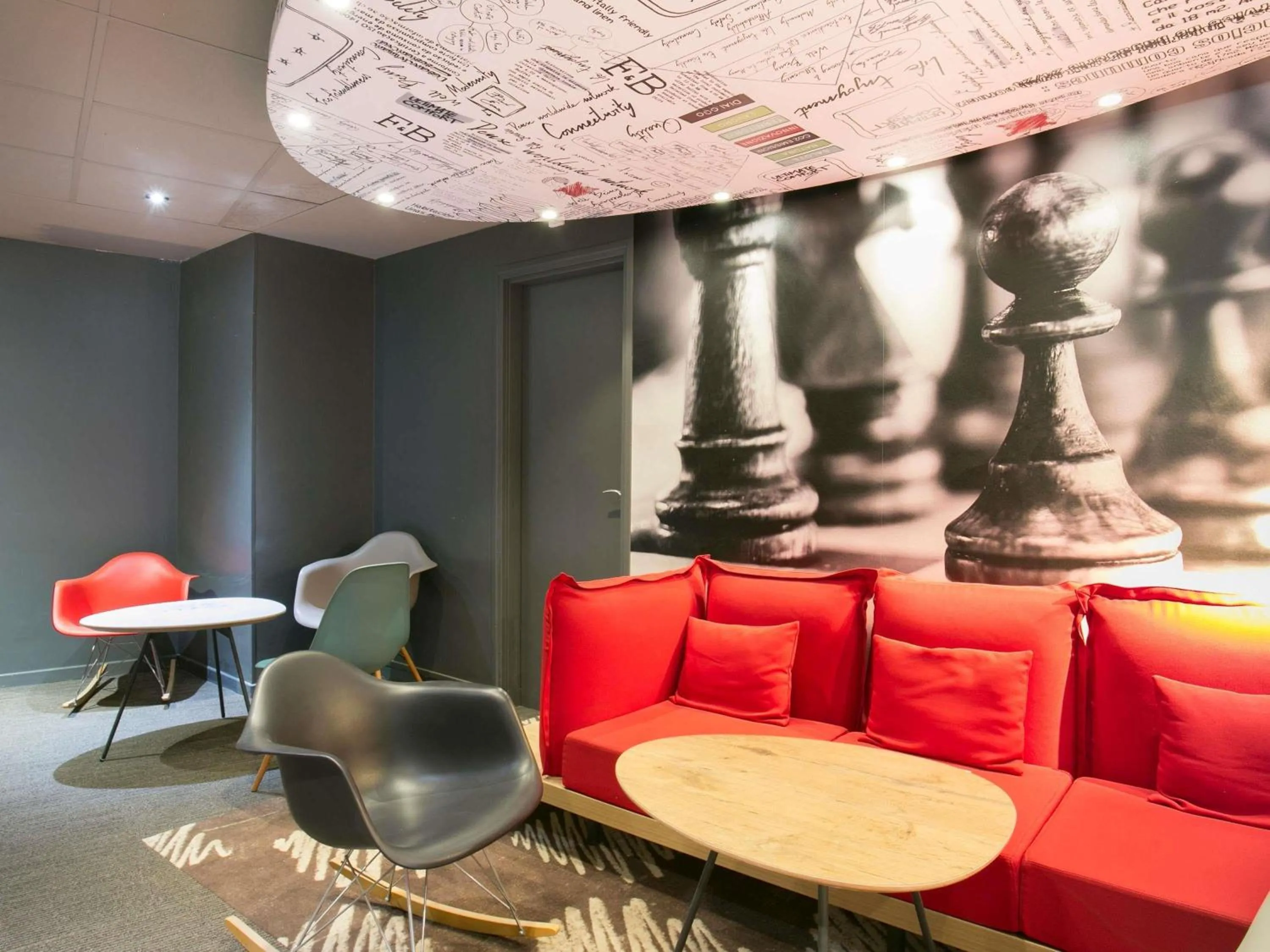 Property building in ibis Avignon Sud