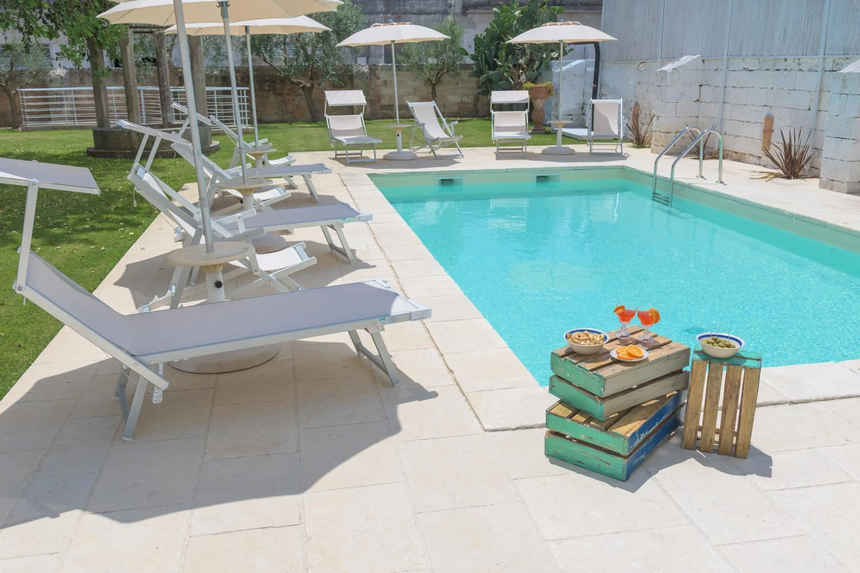 Swimming pool in Li Pappi Antico Casale