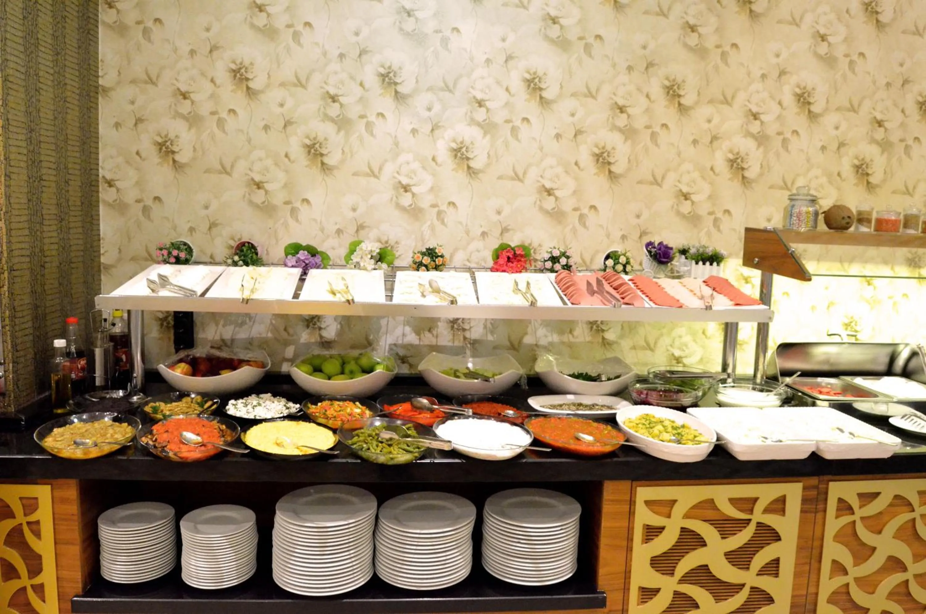 Restaurant/places to eat in Grand Bursa Hotel
