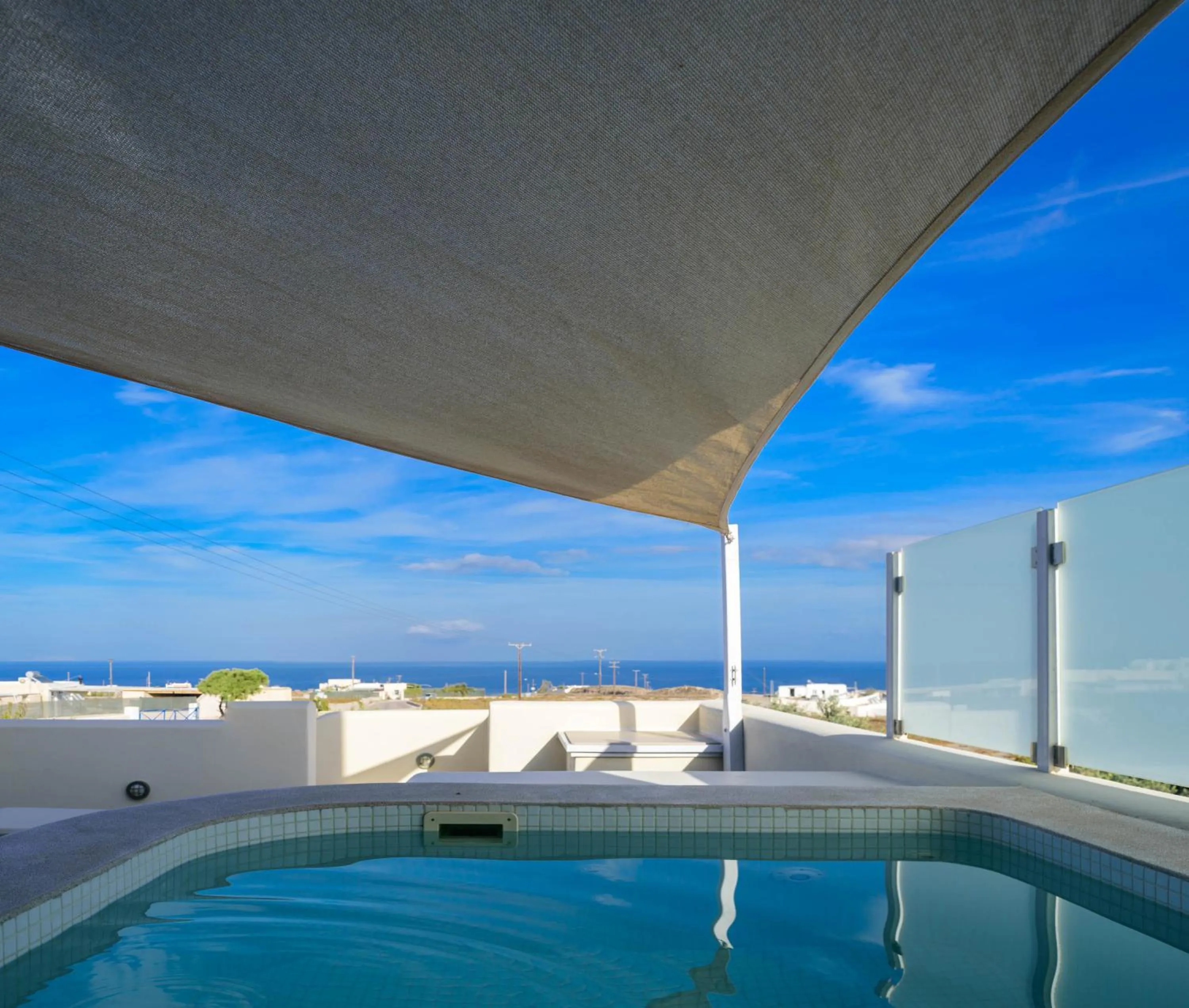 Hot Tub in Aliter Suites