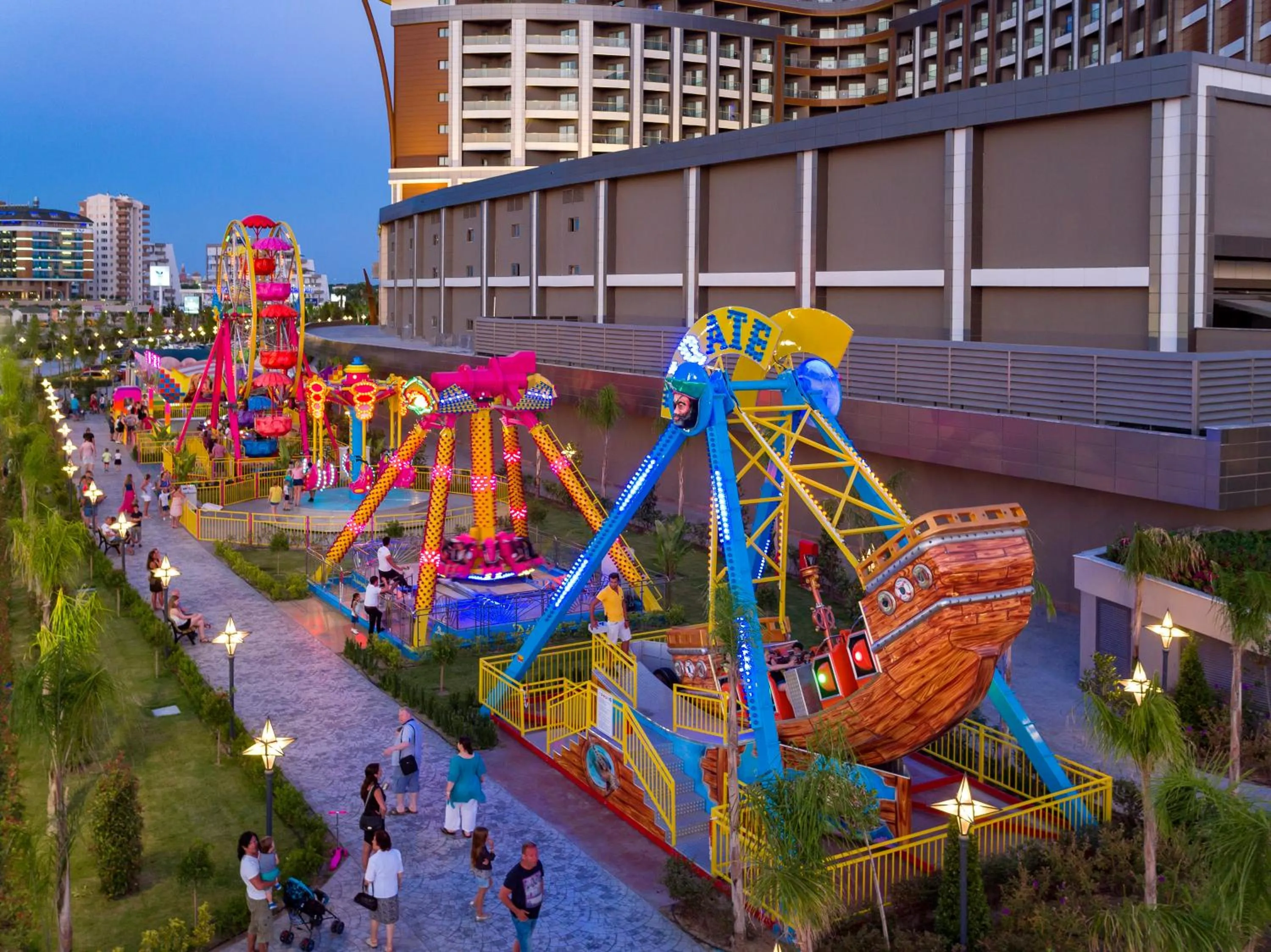 Entertainment in Royal Seginus