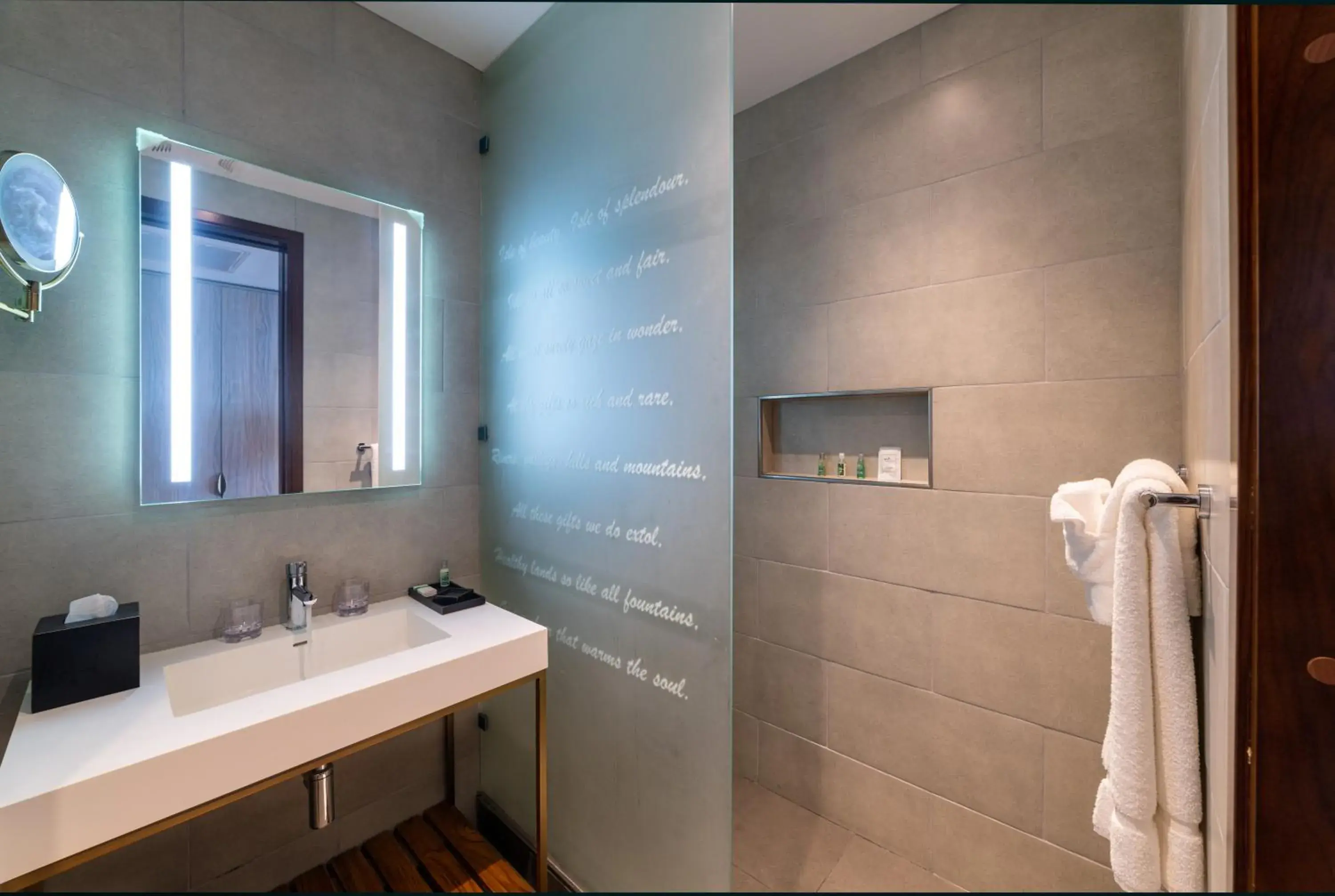 Double Room with Mountain View in Fort Young Hotel Double Room with Mountain View in Fort Young Hotel