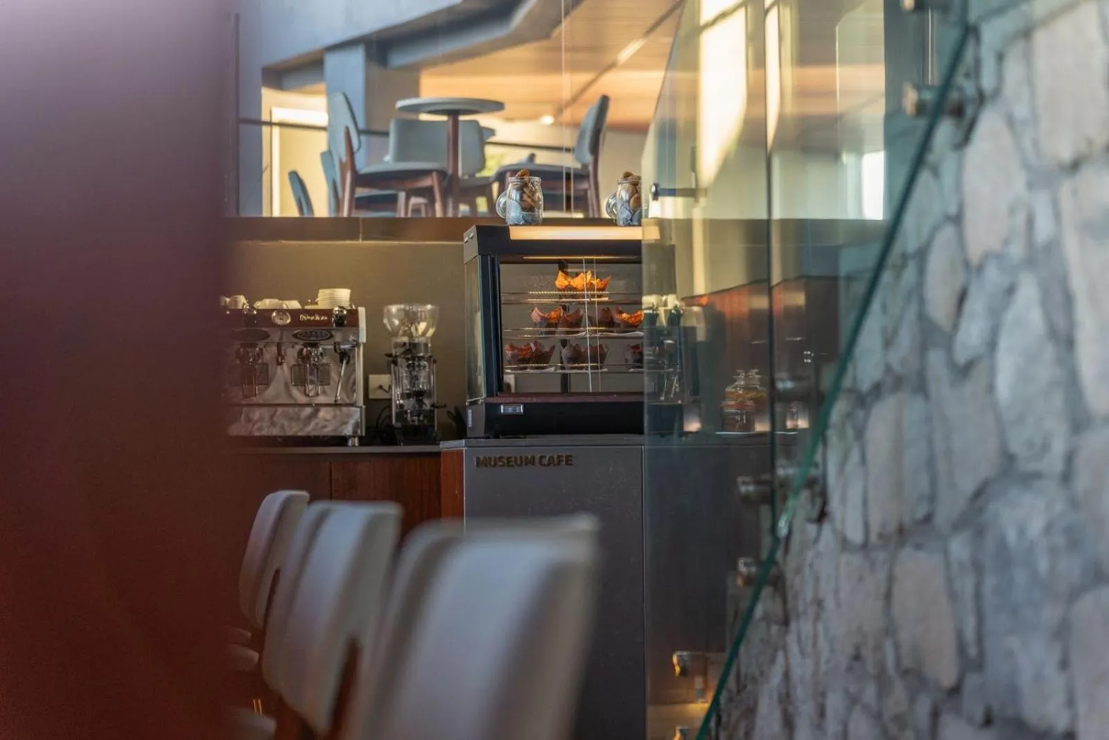 Coffee/tea facilities in Fort Young Hotel