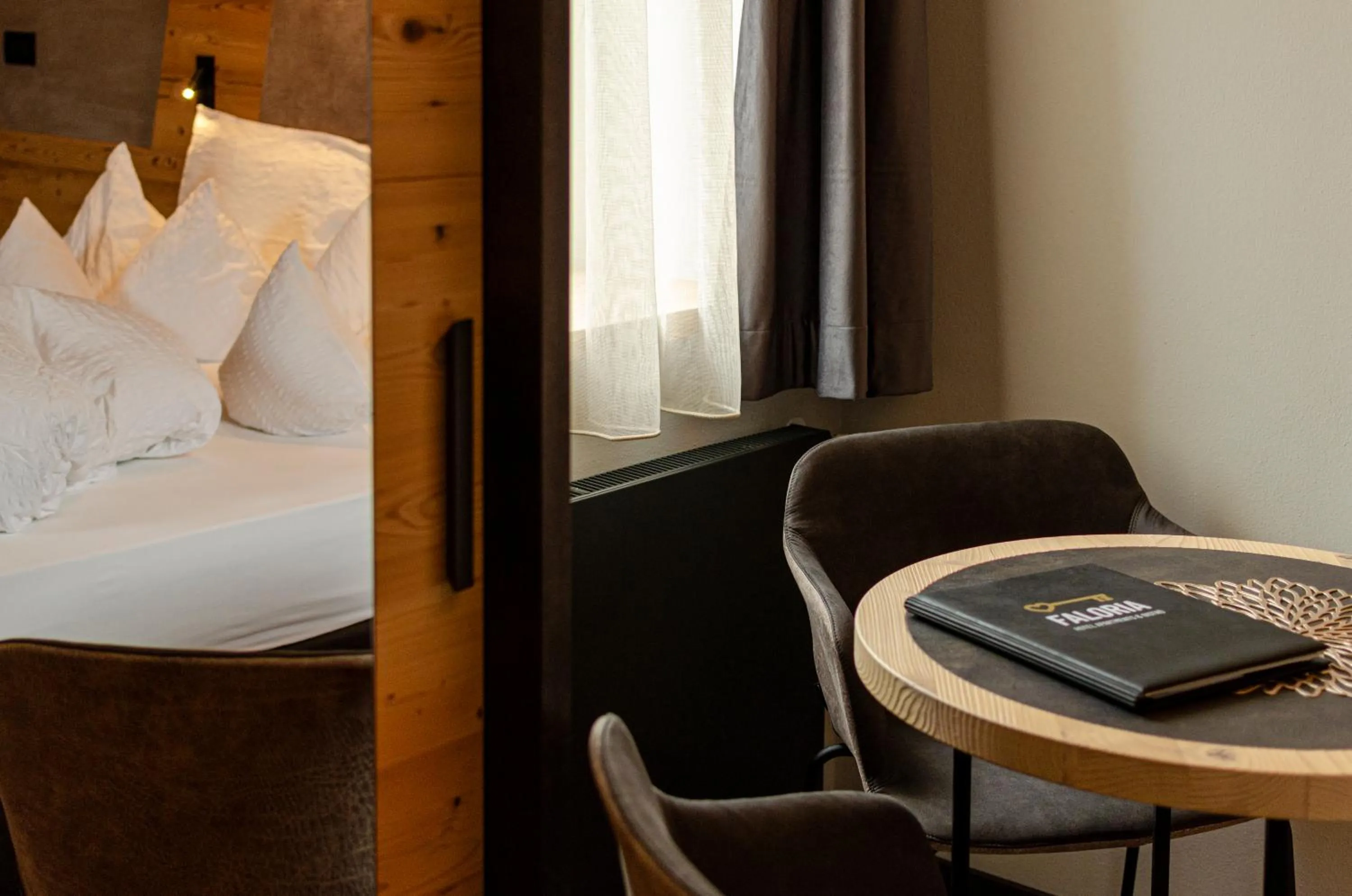 Decorative detail, Bed in Hotel Faloria