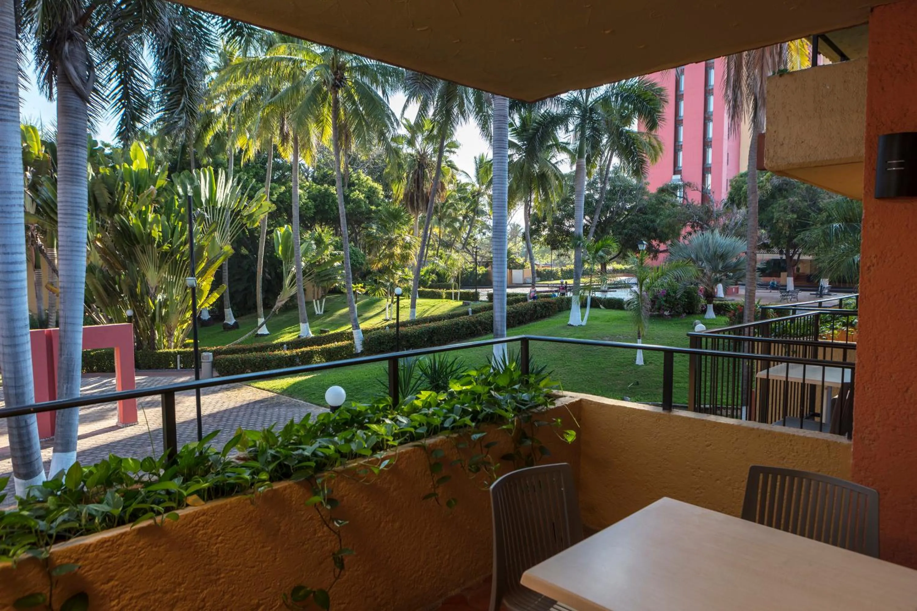 Photo of the whole room in Holiday Inn Resort Ixtapa All-Inclusive by IHG