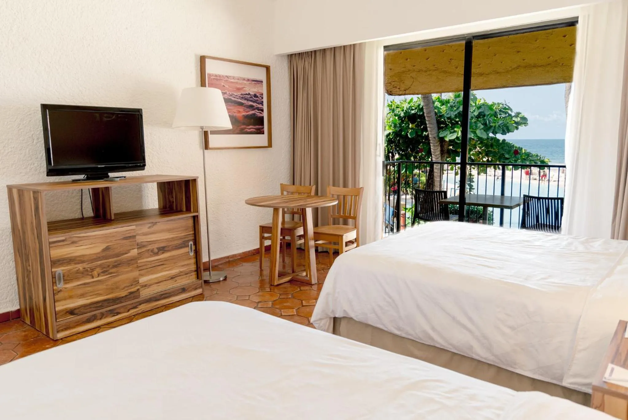 Photo of the whole room, Bed in Holiday Inn Resort Ixtapa All-Inclusive by IHG