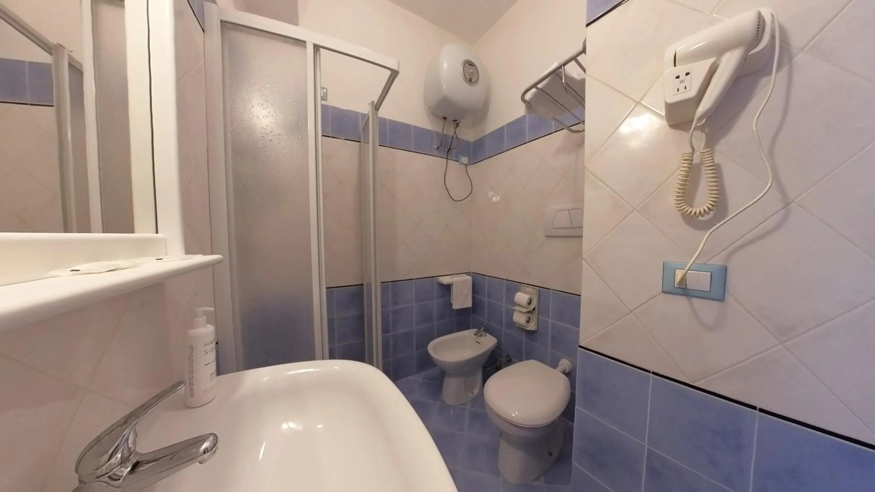 Shower in Resort Villa Hermosa