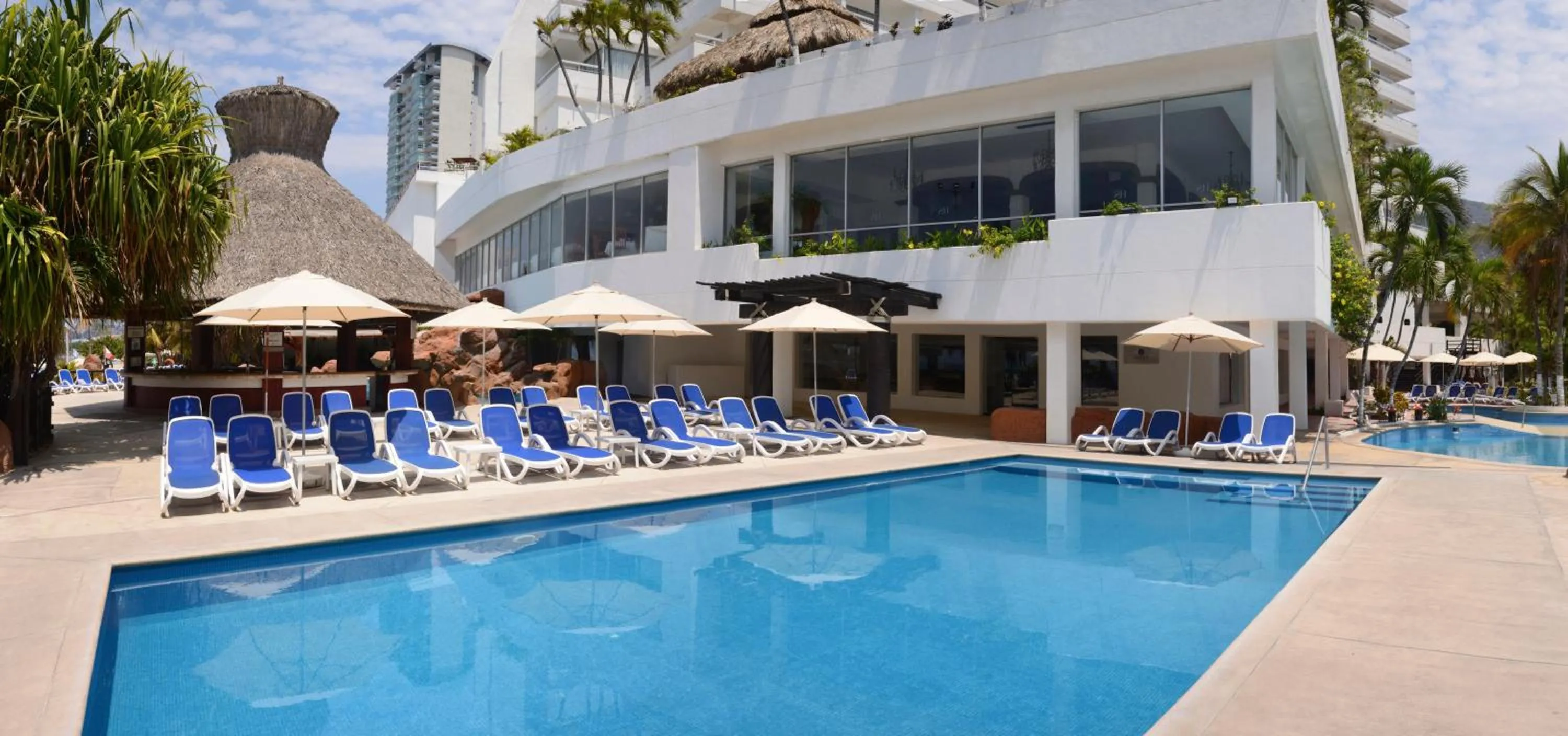 Swimming pool in HS HOTSSON Hotel Acapulco