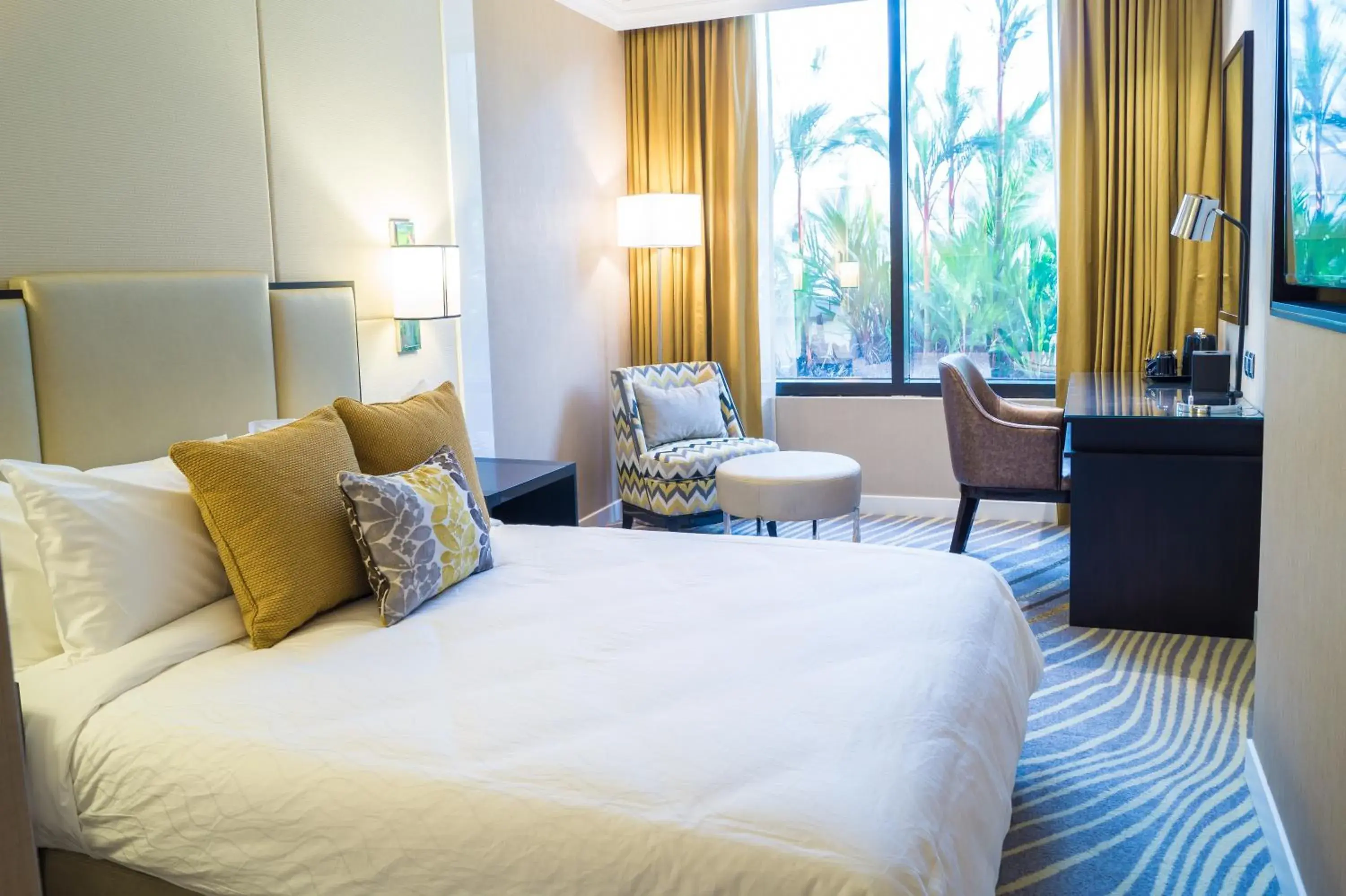 Double or Twin Room with Private Bathroom (12 Hours Usage) in Ambassador Transit Hotel - Terminal 2 Double or Twin Room with Private Bathroom (12 Hours Usage) in Ambassador Transit Hotel - Terminal 2